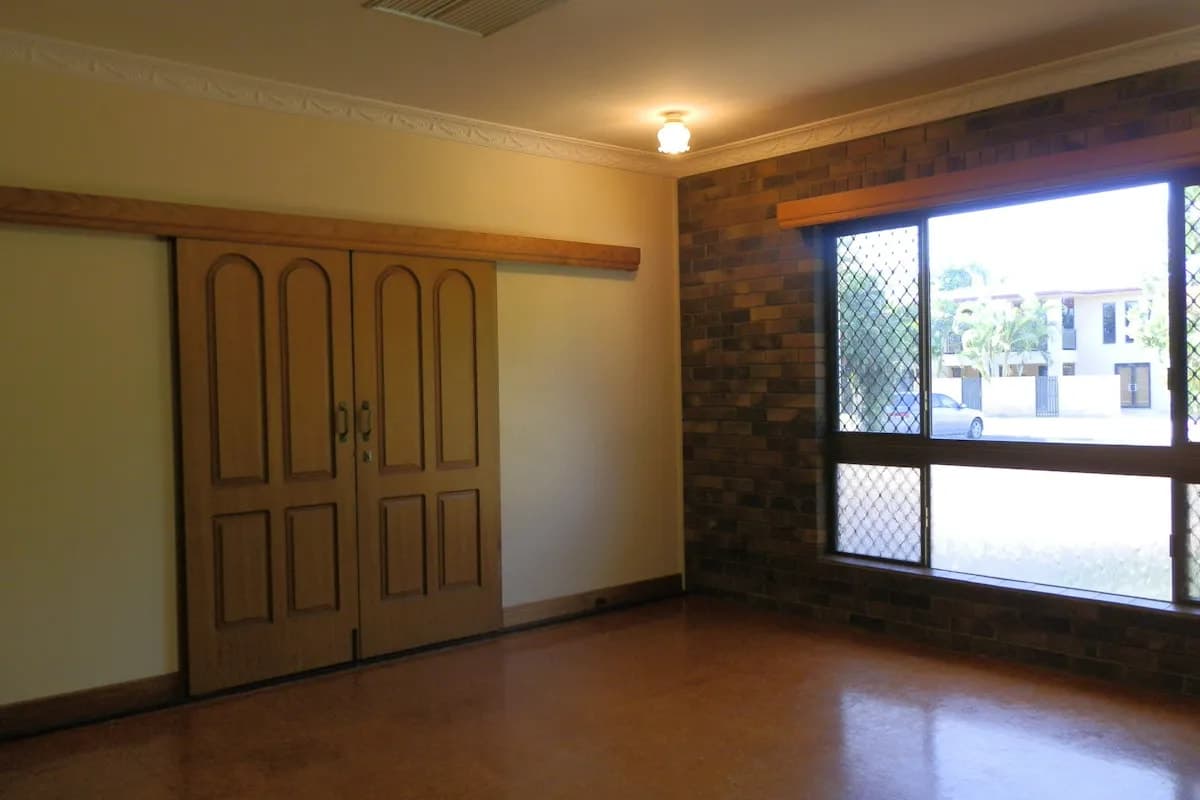 14 Theresa Street, Emerald, QLD, 4720, Emerald - Thumbnail 3