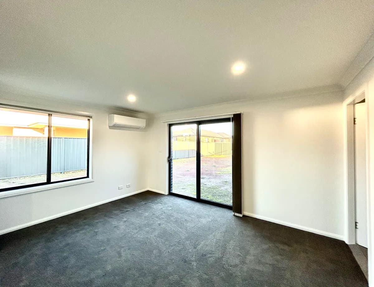 1/105 Evesham Circuit, Tamworth, NSW, 2340, Tamworth - Thumbnail 2