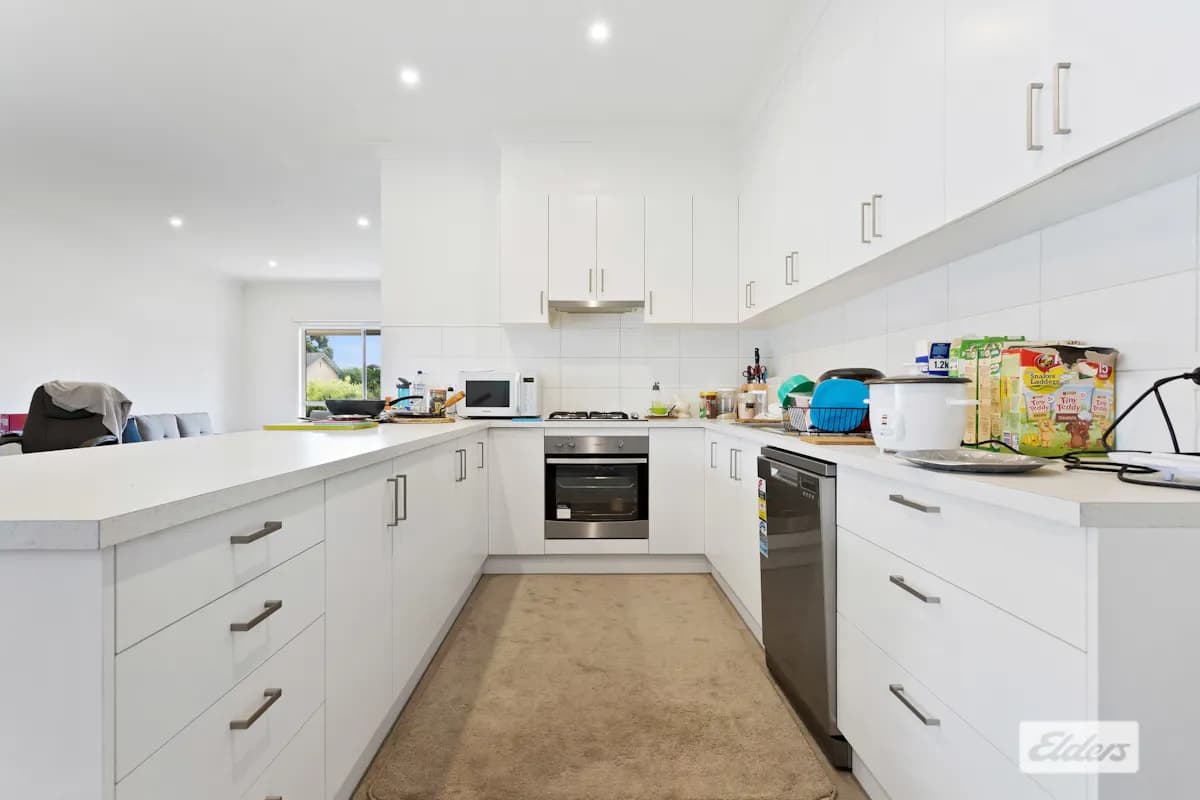 2/49 Baird Street, Ararat, VIC, 3377, Ararat - Thumbnail 2