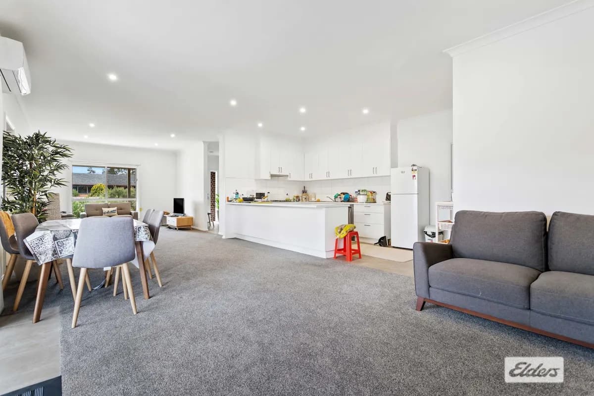 2/49 Baird Street, Ararat, VIC, 3377, Ararat - Thumbnail 3
