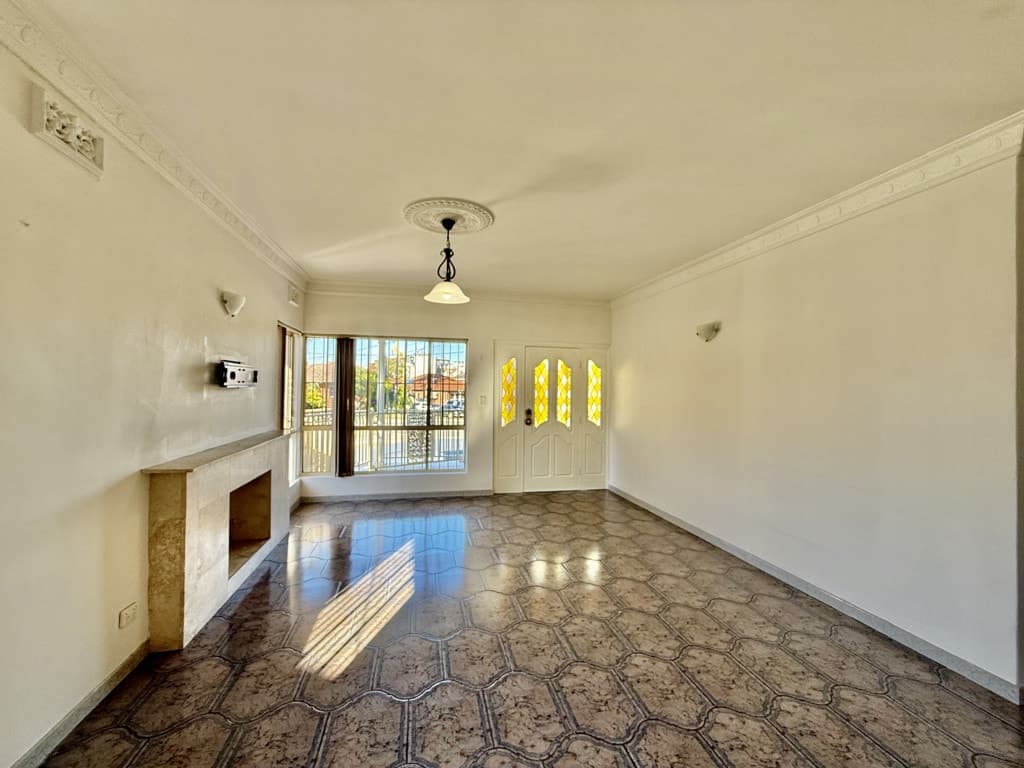16 John Street, Punchbowl - Thumbnail 4