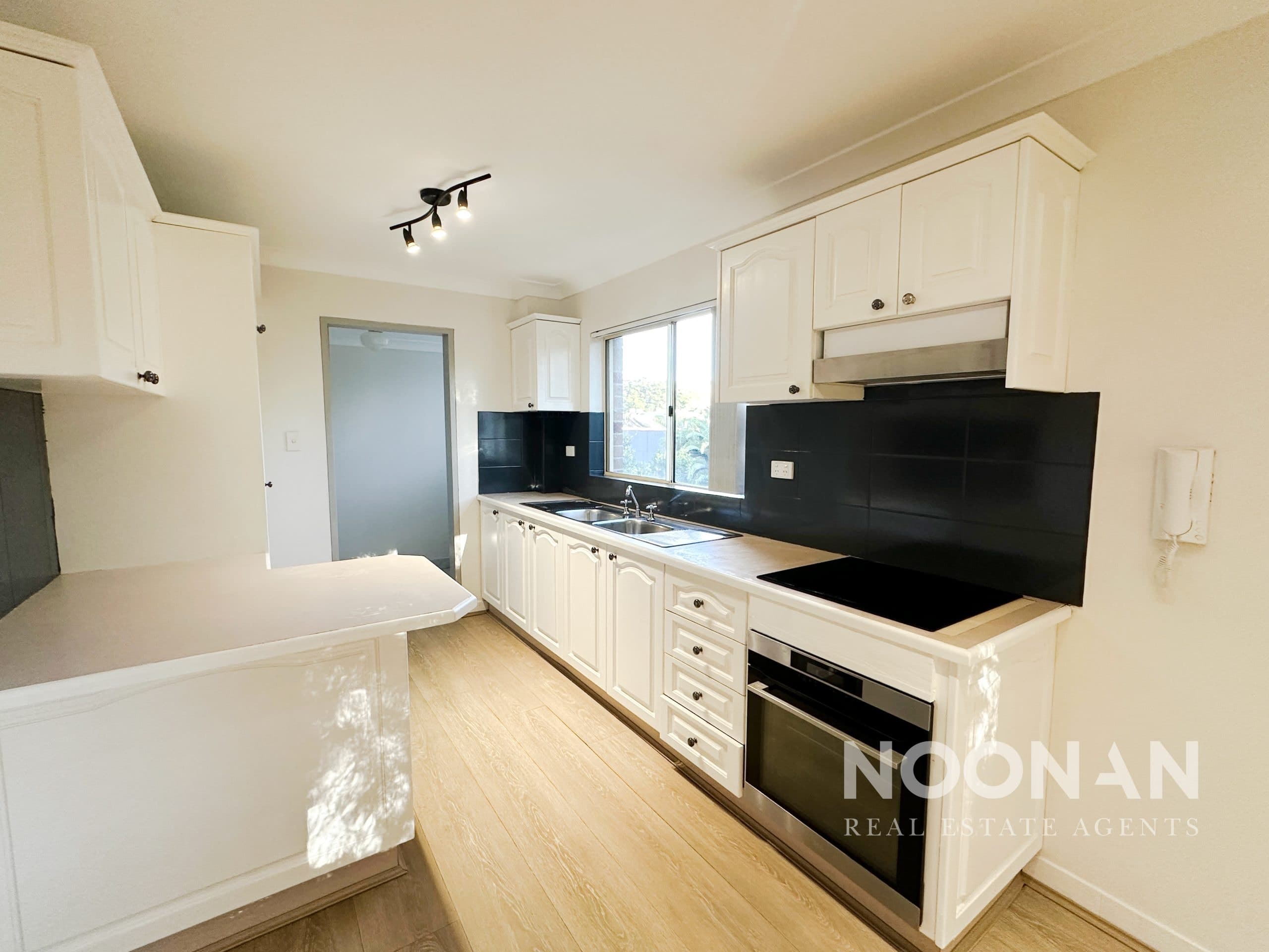 2/1 Cambridge St, Penshurst NSW 2222, Penshurst - Image 1