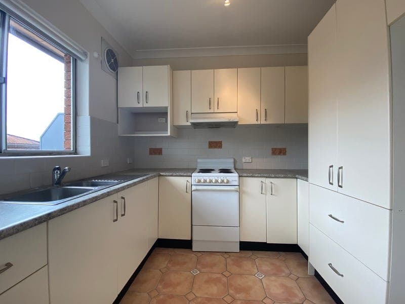 10/69 Ocean Street, Penshurst - Image 1