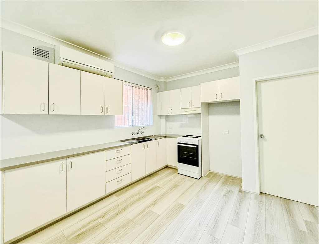 1/72 Phillip Street, Roselands - Thumbnail 2