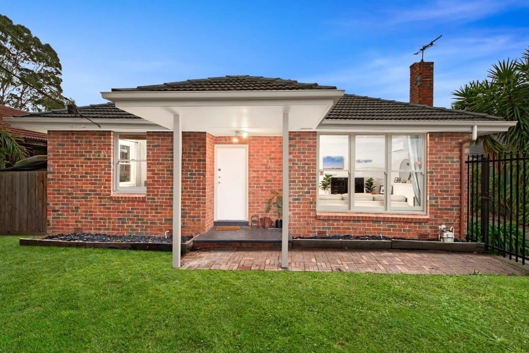 1/136 Outhwaite Road, Heidelberg West - Image 1