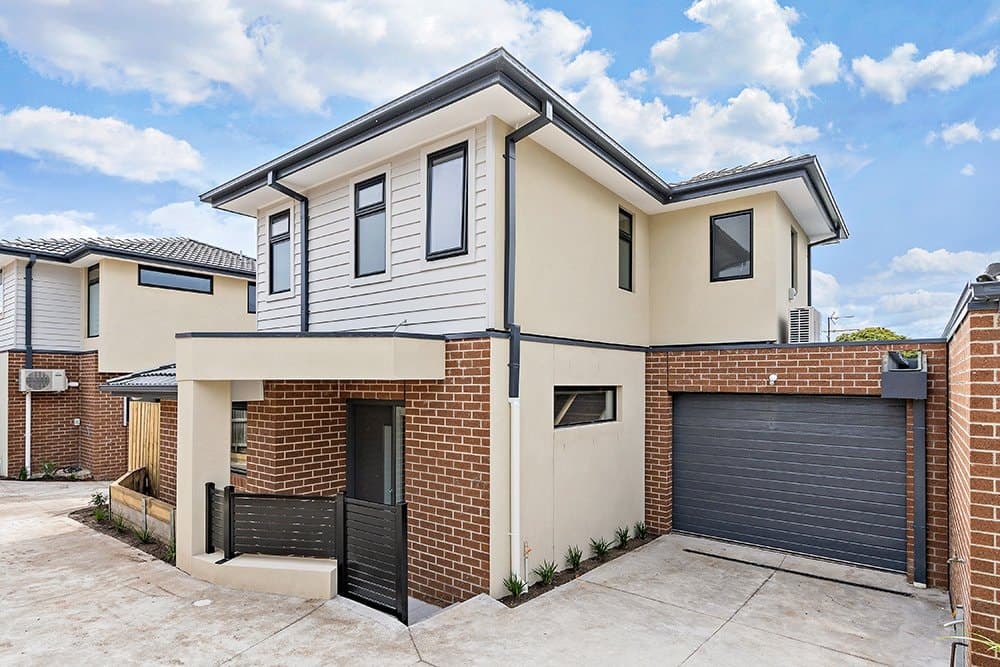2/26 Northumberland Rd, Pascoe Vale - Image 1