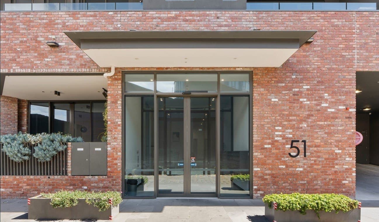 508/51 Thistlethwaite Street, South Melbourne - Image 1