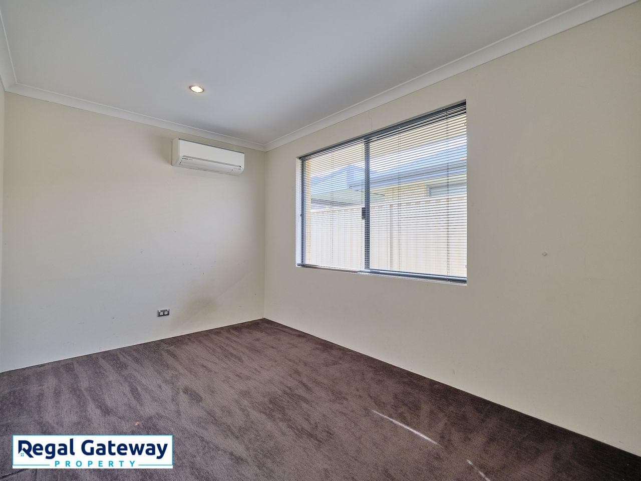 3 Barfield Road, Hammond Park - Image 1