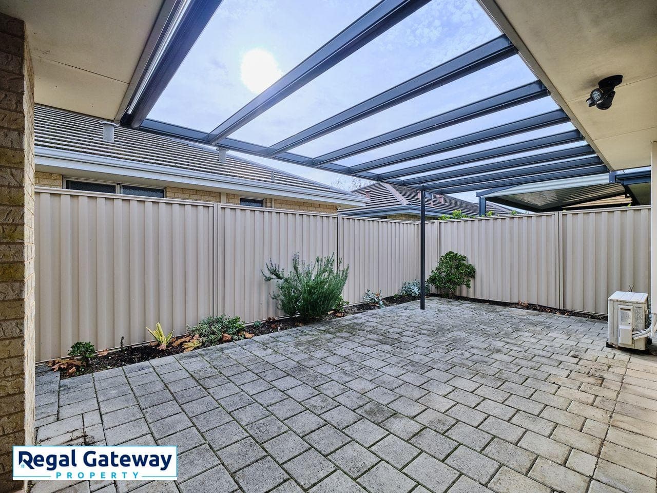 3 Barfield Road, Hammond Park - Thumbnail 2