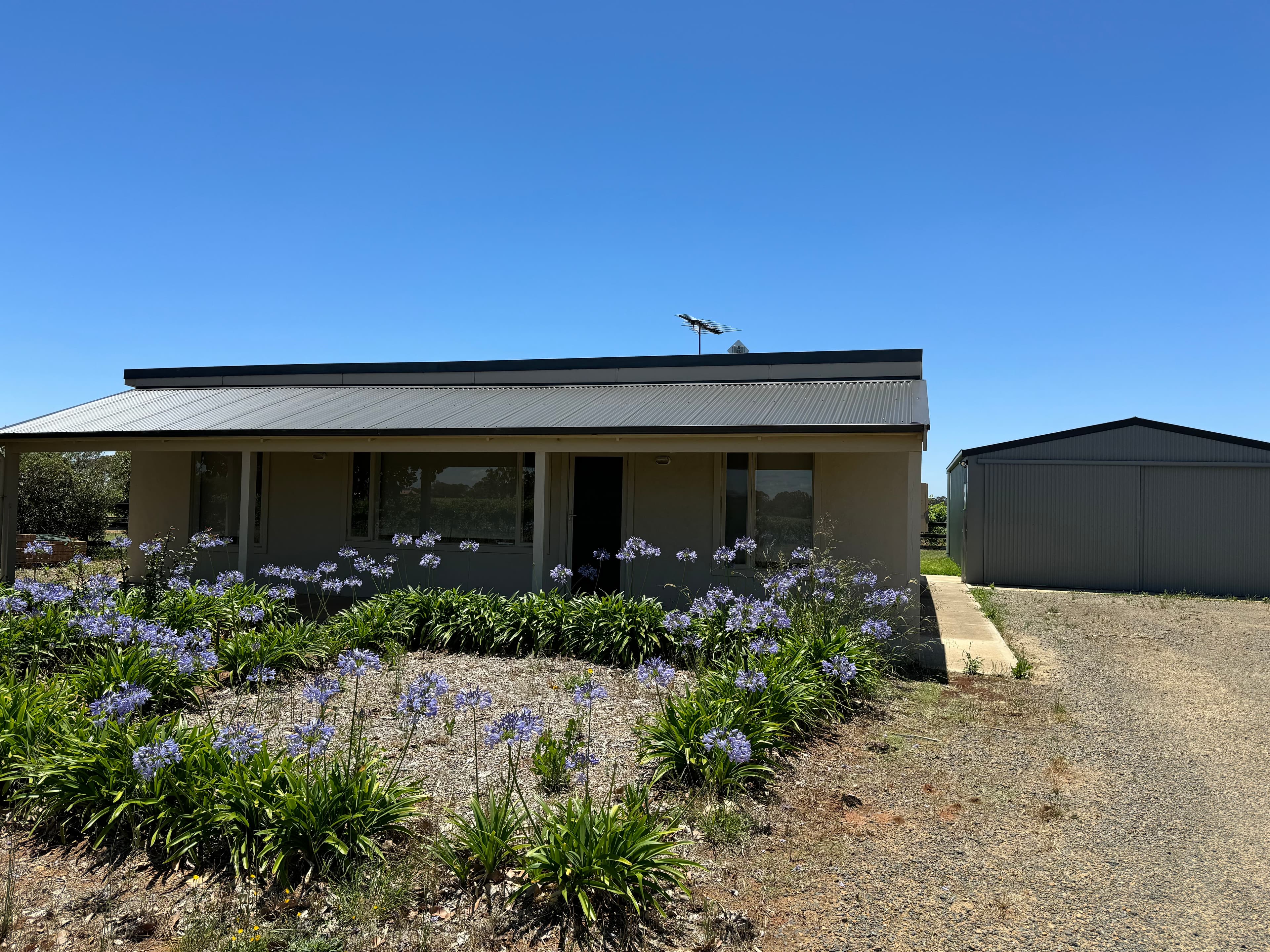 183 Willows Road, STOCKWELL, Stockwell - Image 1