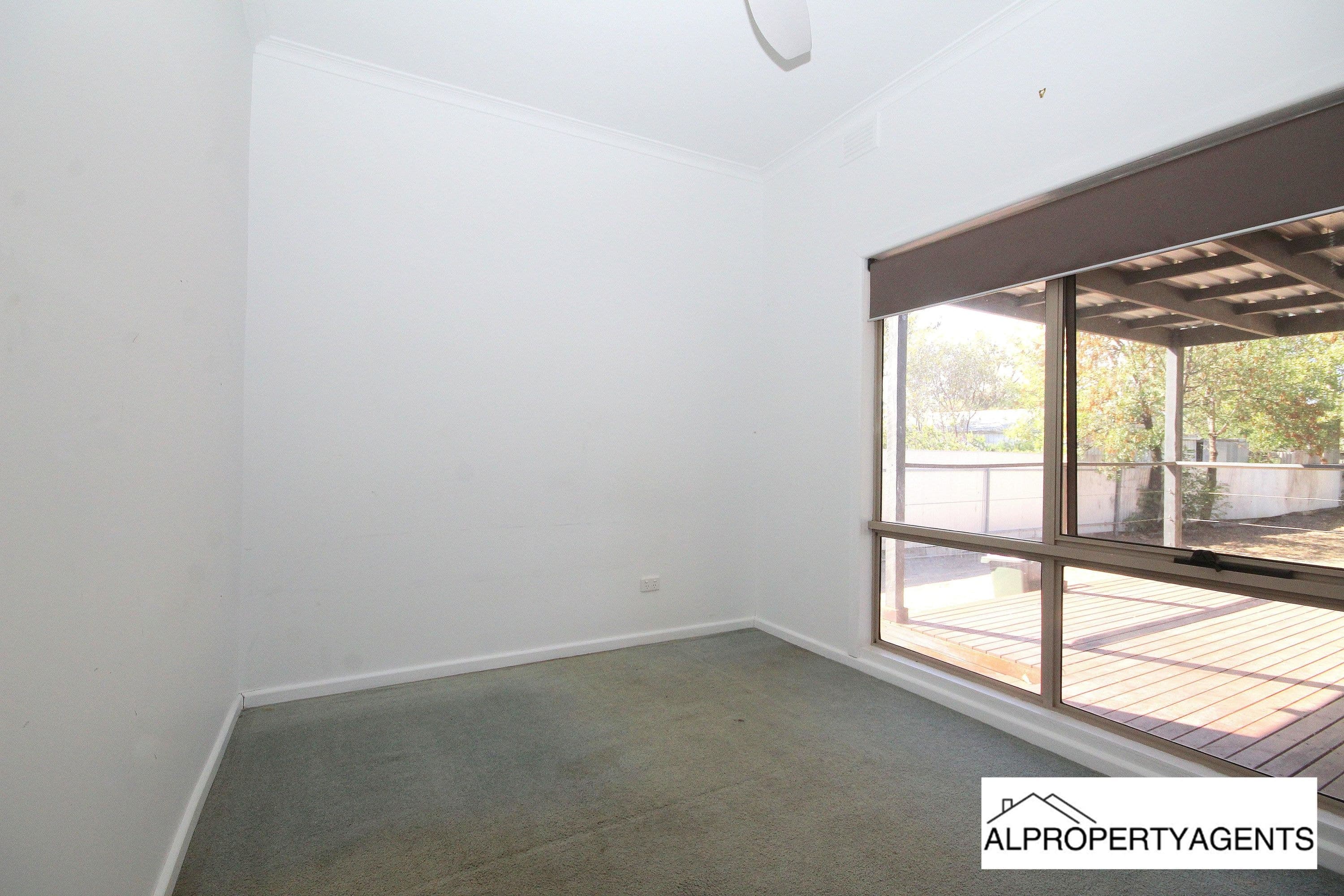 16 Stewart Street, Horsham VIC 3400, Horsham - Thumbnail 8