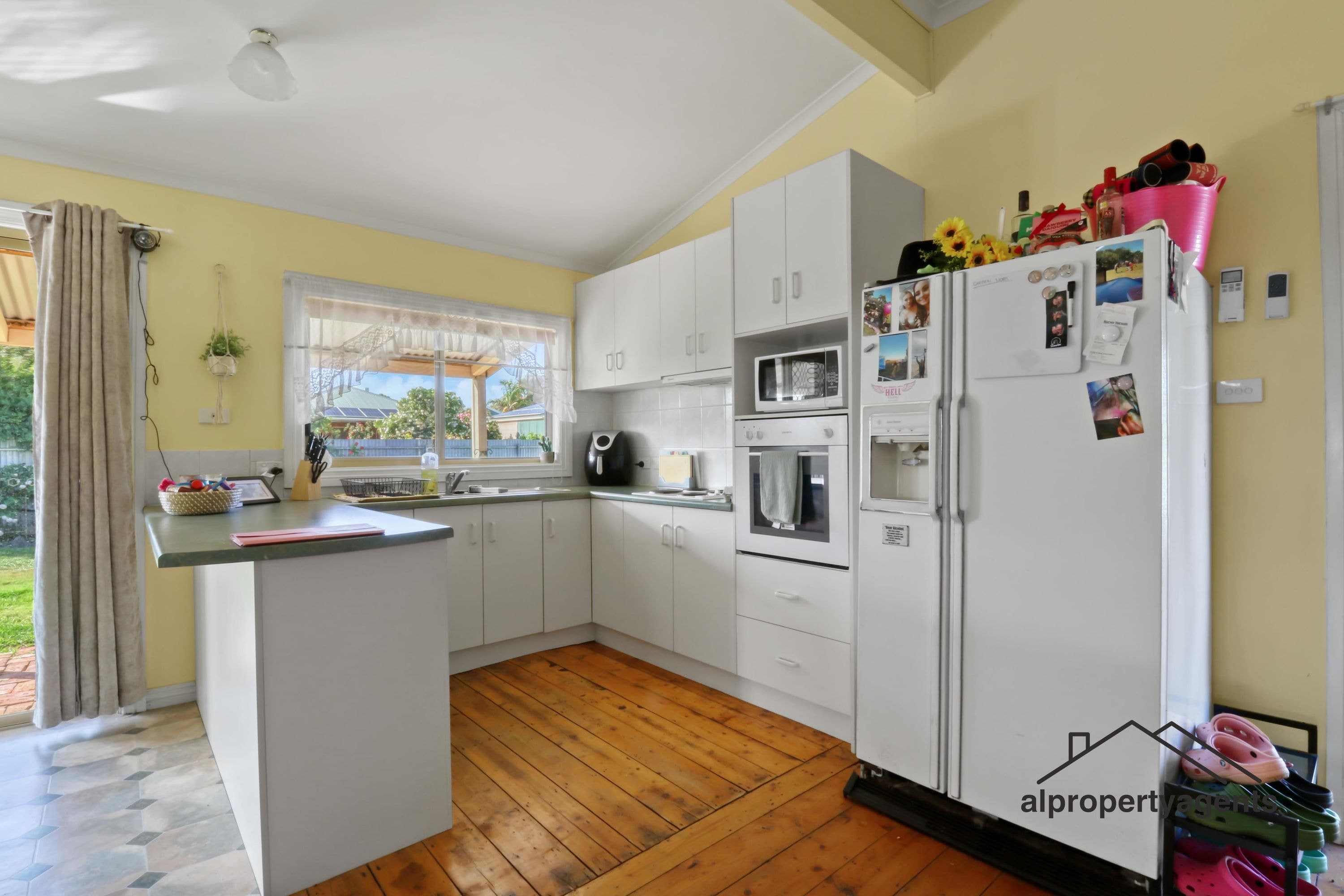 11 Friend Street, Murtoa VIC 3390, Murtoa - Thumbnail 2