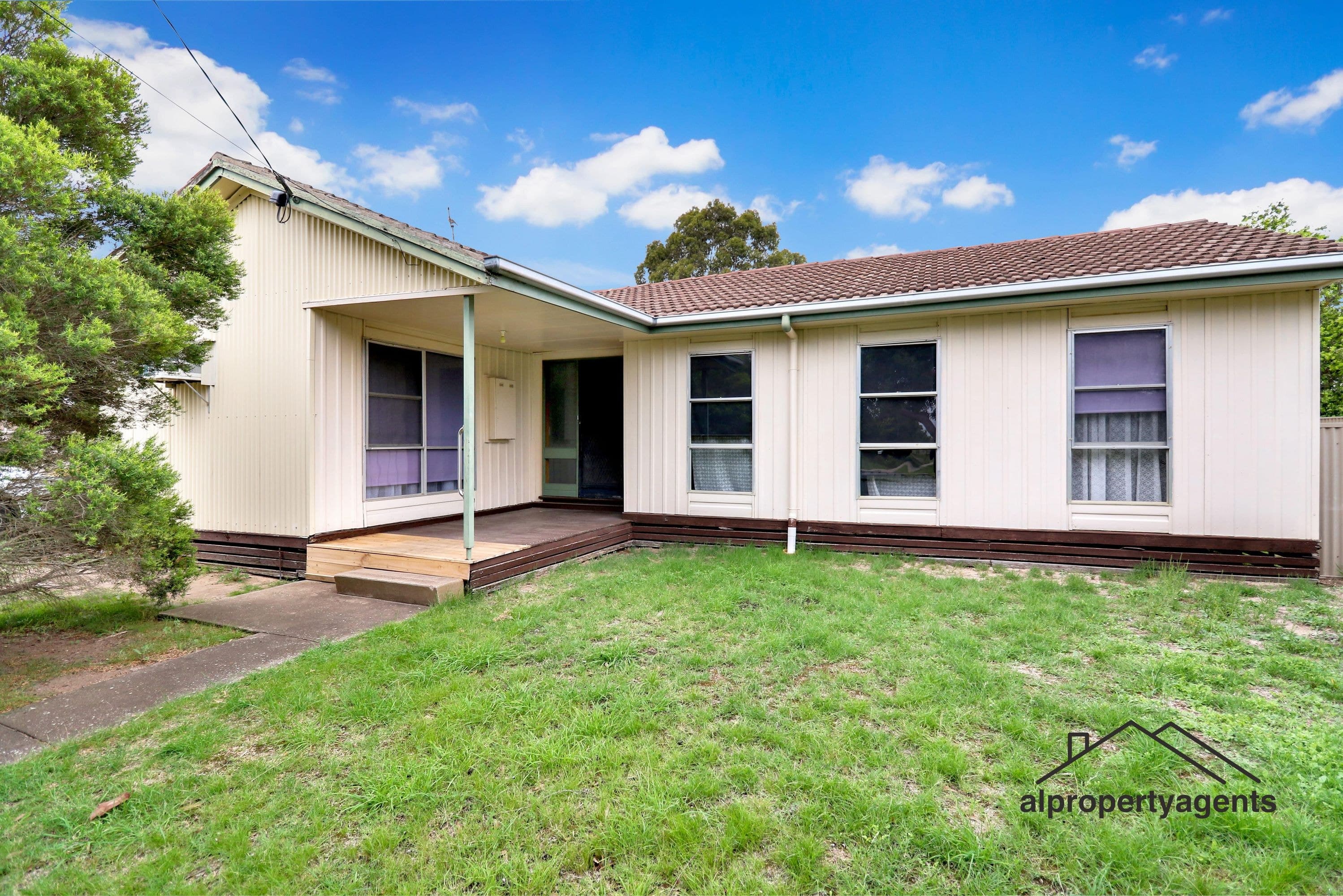 12 Shirley Street, Horsham VIC 3400, Horsham - Image 1
