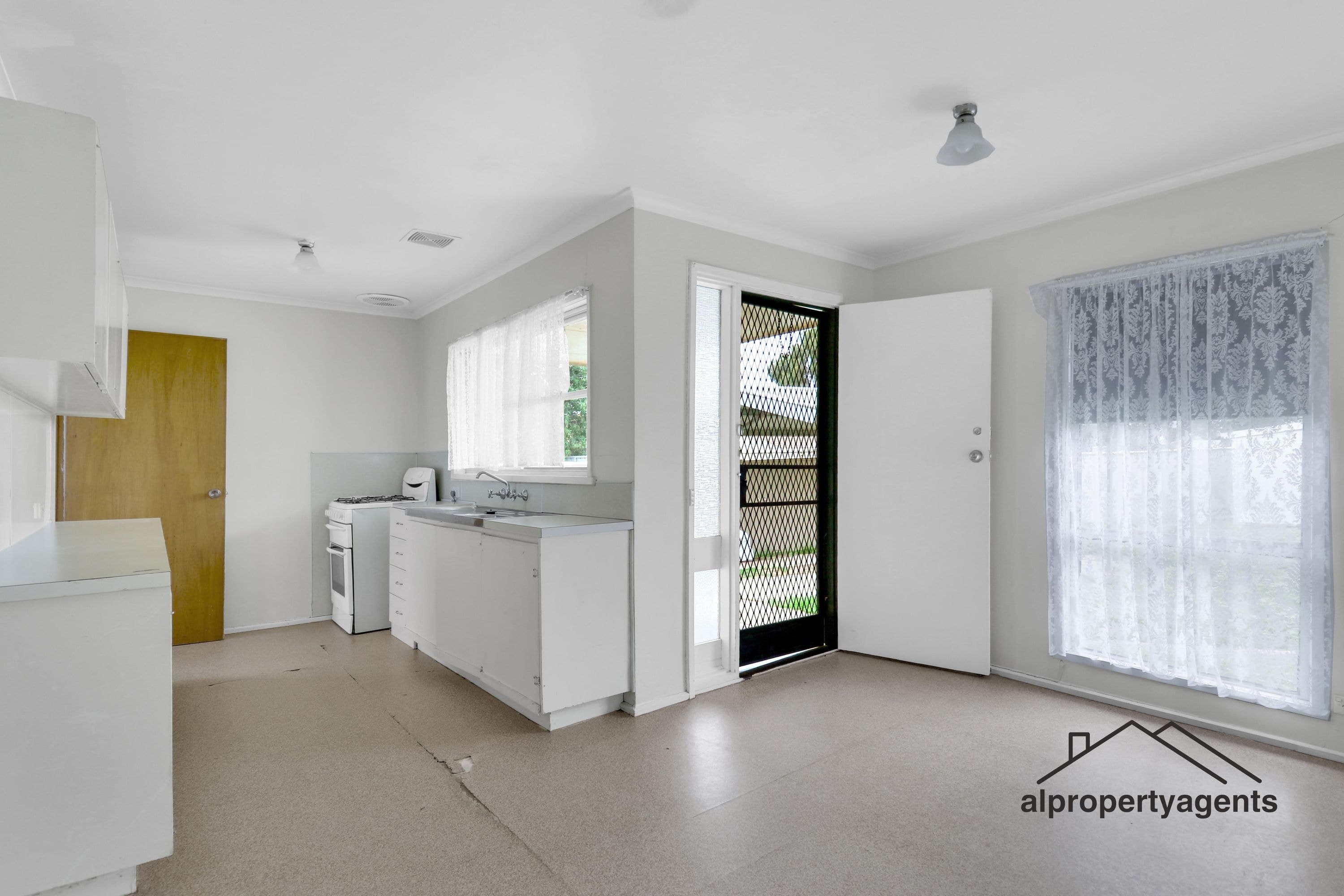 12 Shirley Street, Horsham VIC 3400, Horsham - Thumbnail 5
