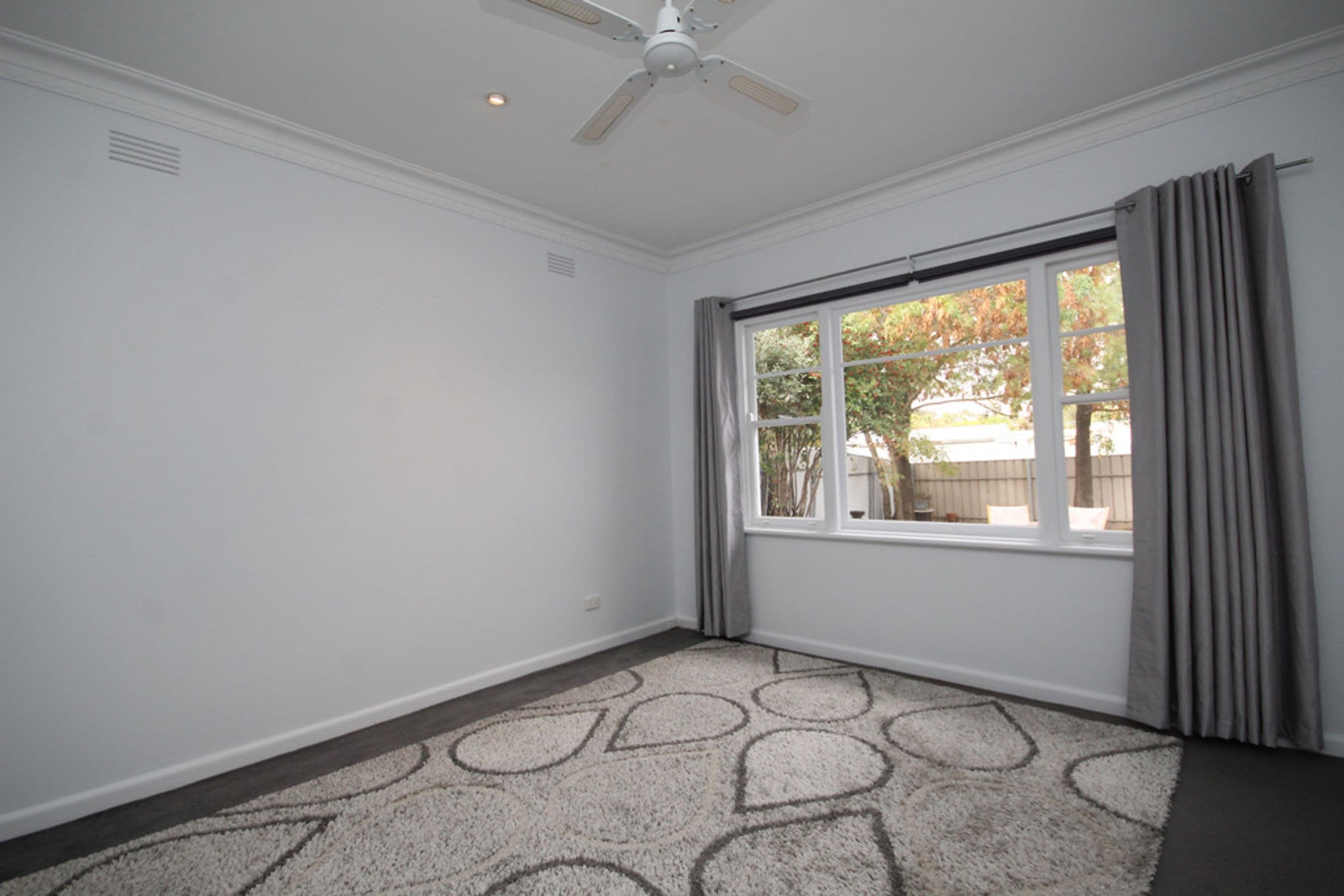 2 Robin Street, Horsham VIC 3400, Horsham - Thumbnail 4
