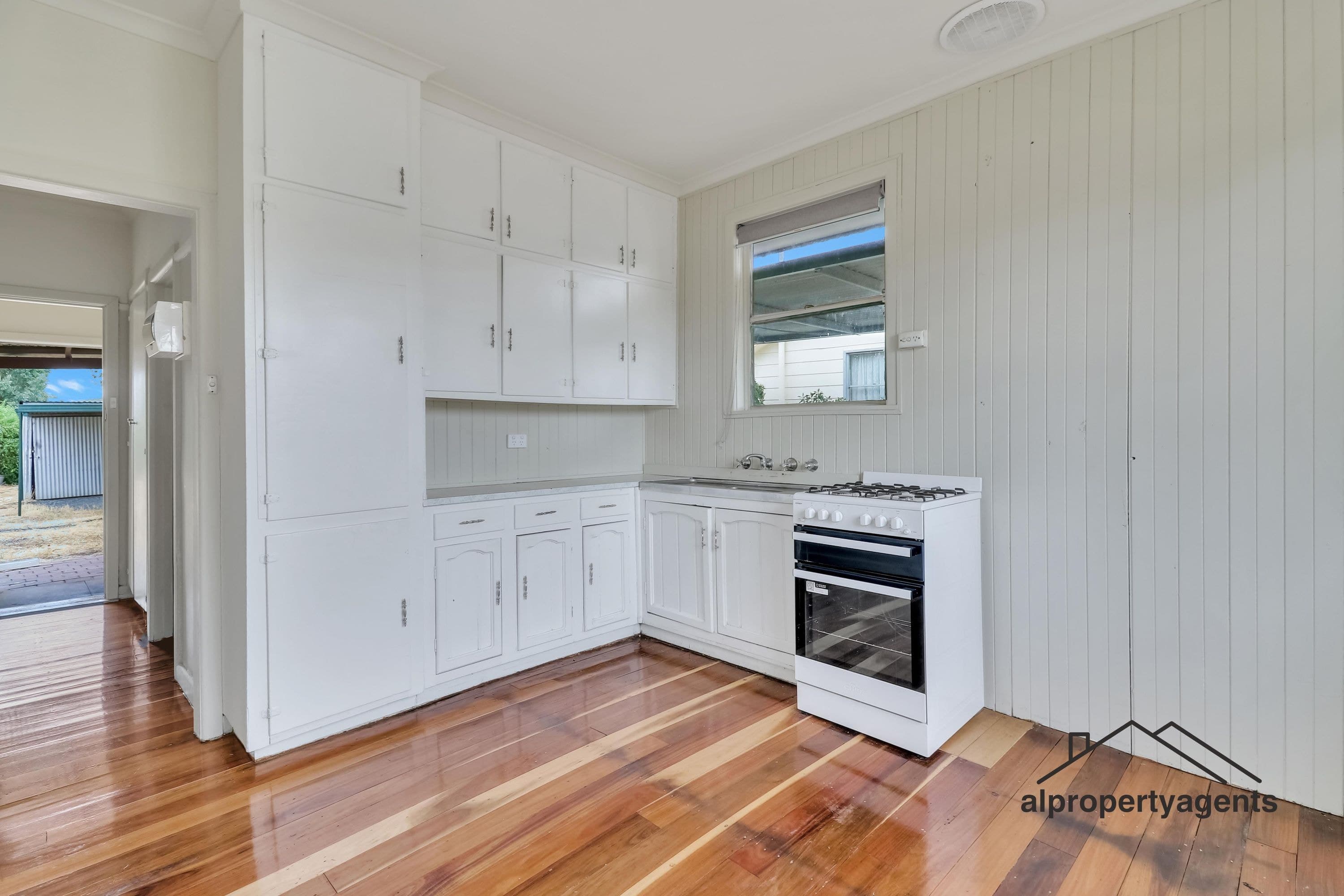 42 Elizabeth Street, Horsham VIC 3400, Horsham - Thumbnail 3