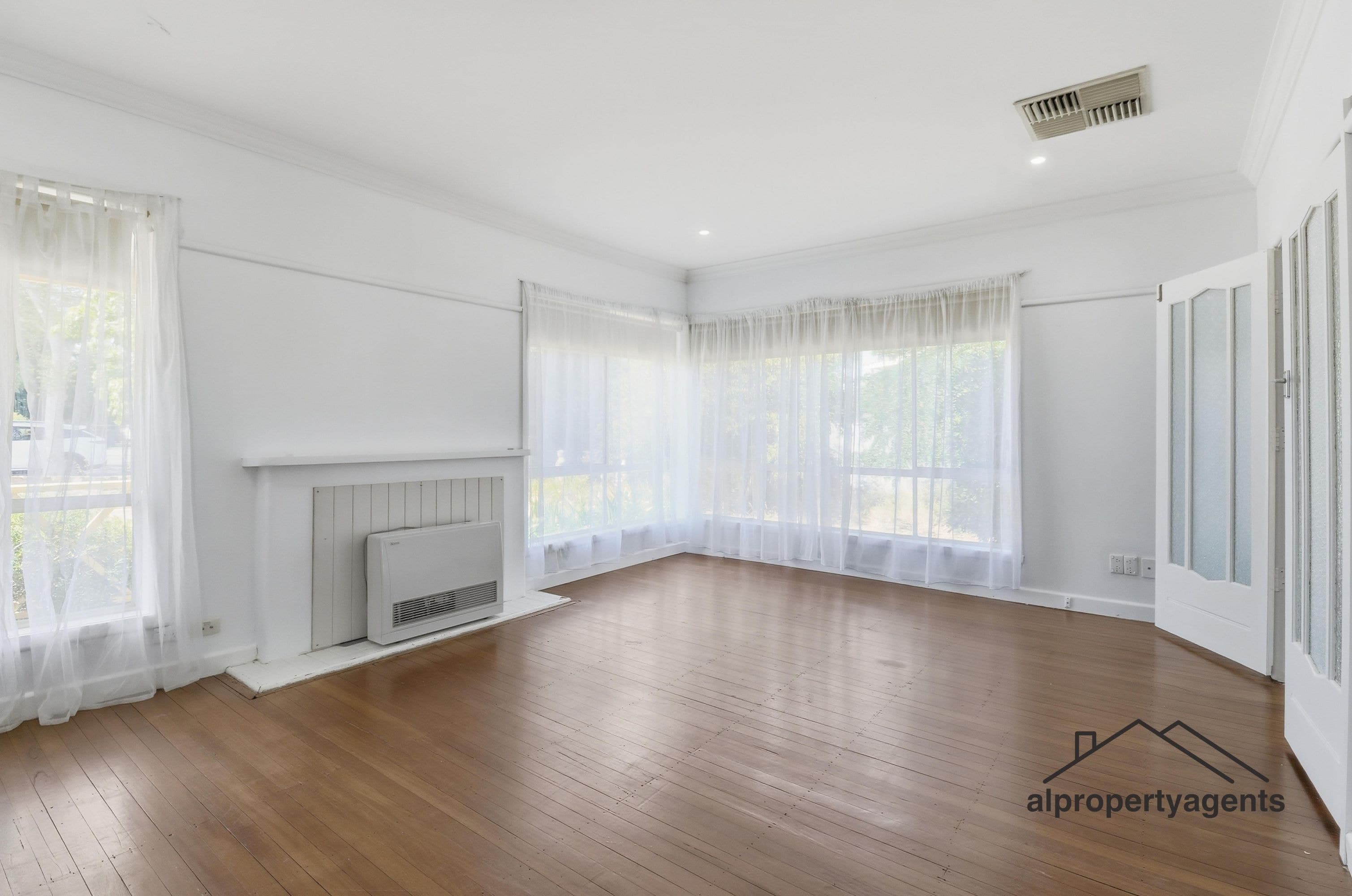 49 Dooen Road, Horsham VIC 3400, Horsham - Thumbnail 2