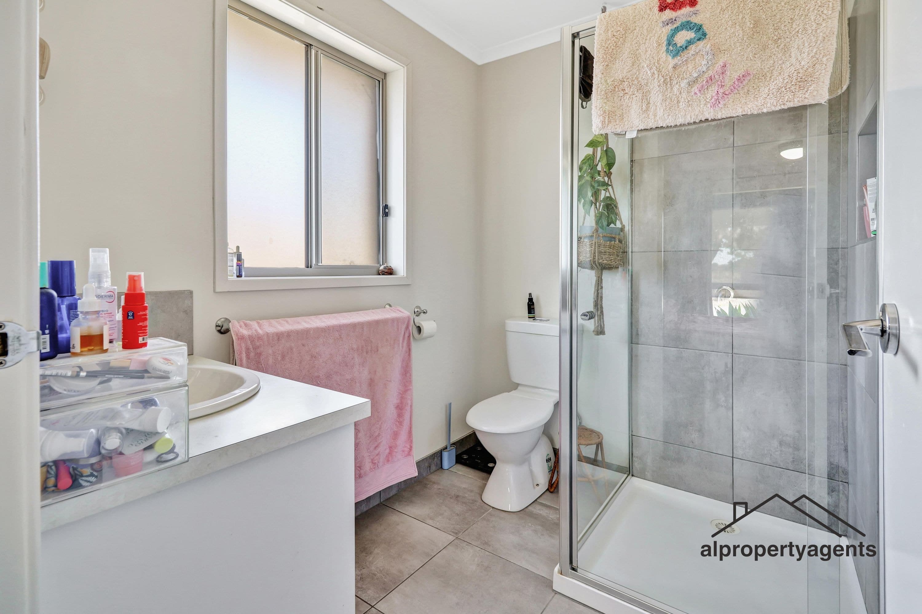 34 Vine Avenue, Horsham VIC 3400, Horsham - Thumbnail 3