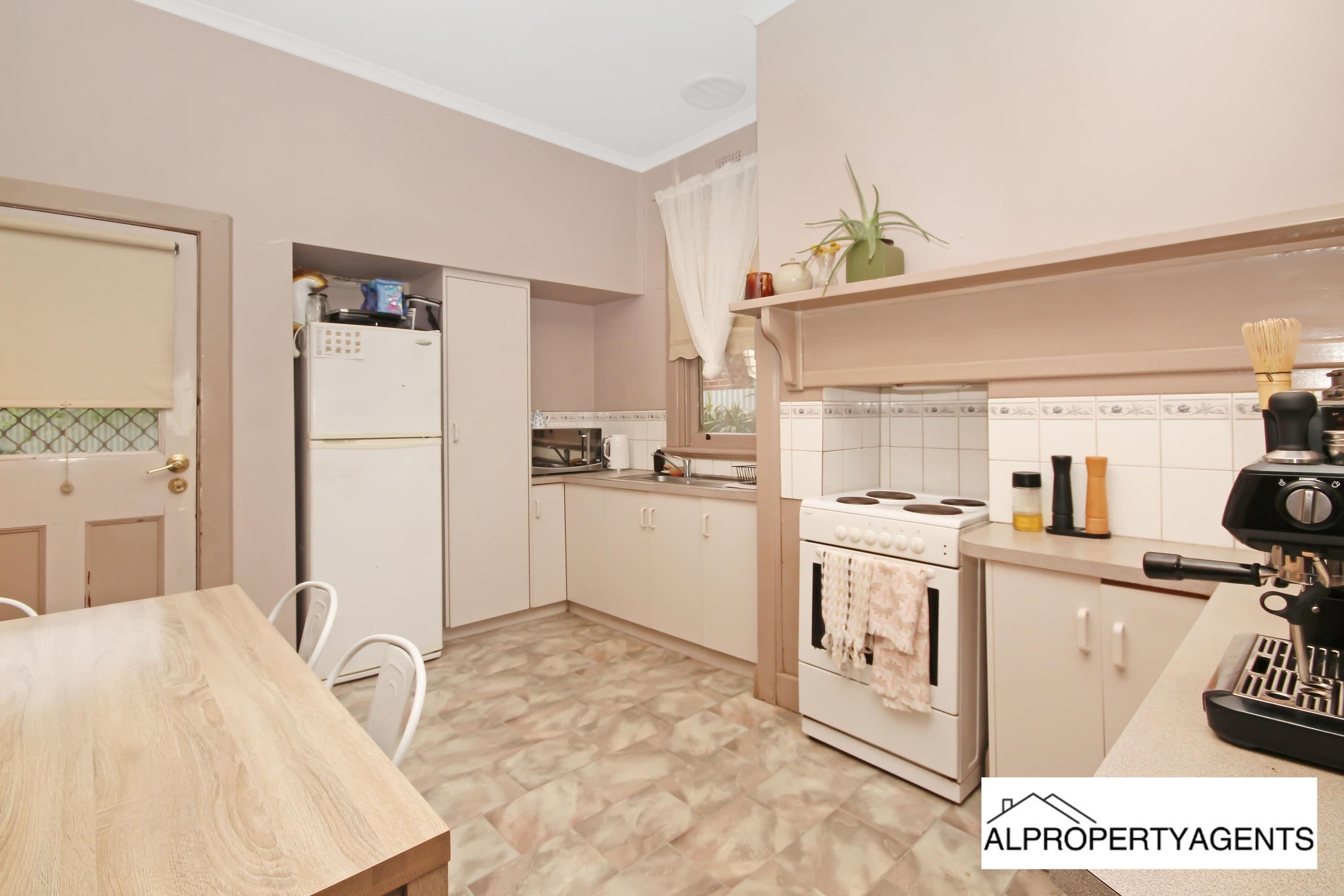 2 May Park Terrace, Horsham VIC 3400, Horsham - Thumbnail 7