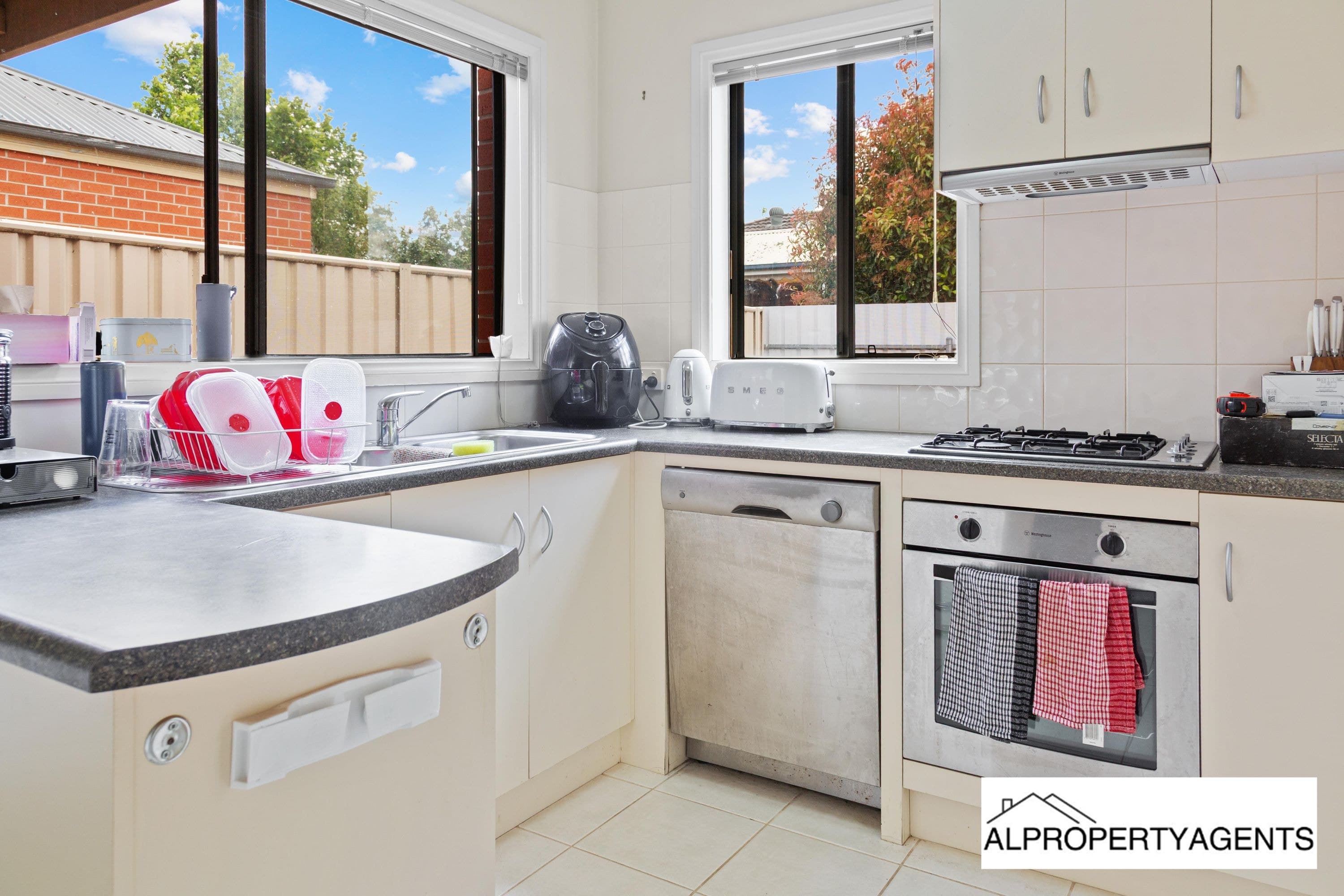 2/9 McTavish Boulevard, Horsham VIC 3400, Horsham - Thumbnail 4