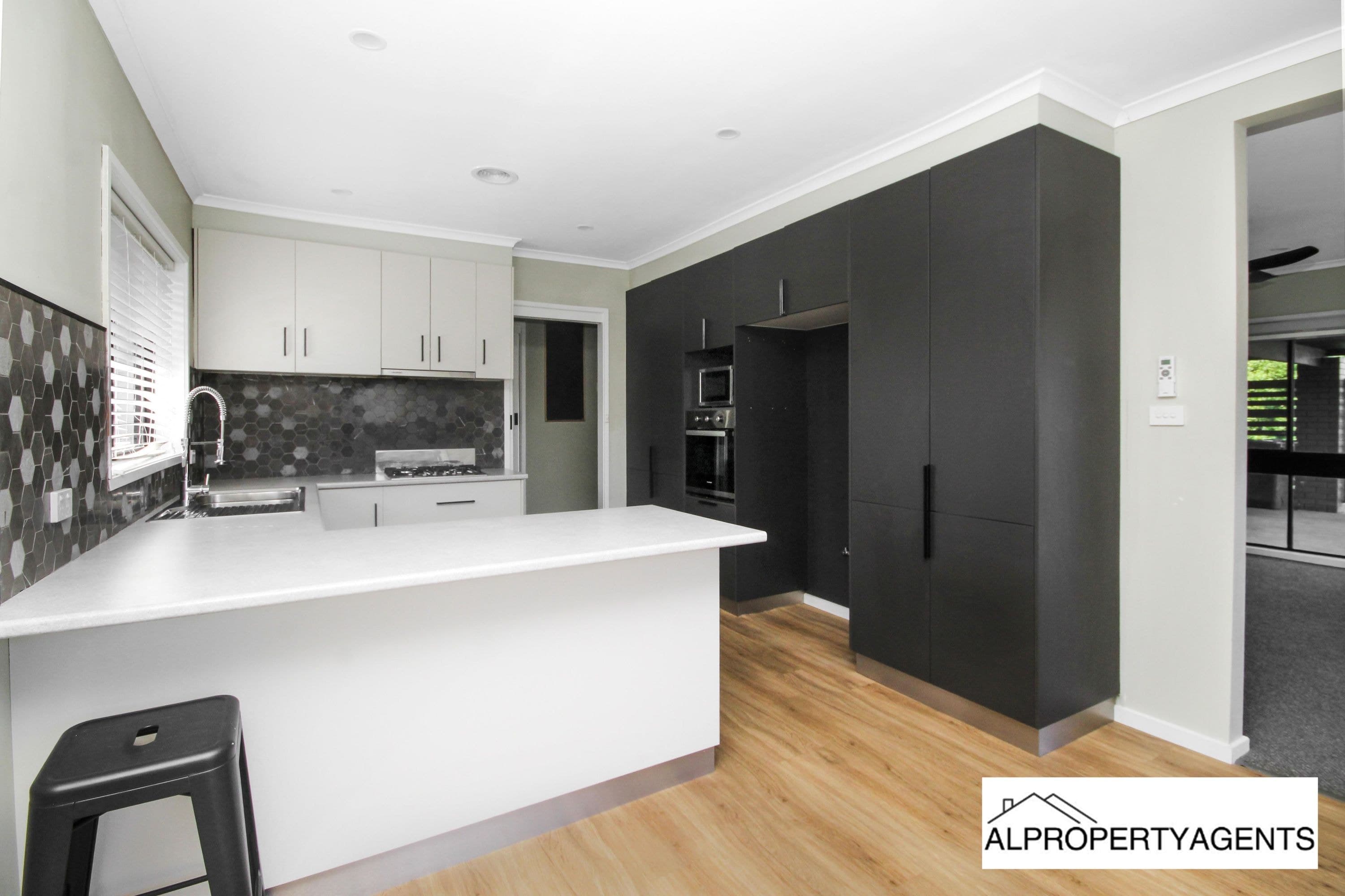 48 Federation Avenue, Horsham VIC 3400, Horsham - Thumbnail 3