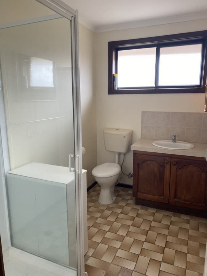 2 / 27 Spring Court, MORWELL VIC 3840, Morwell - Thumbnail 5