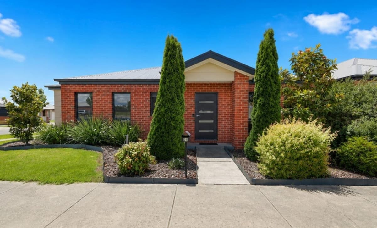 21 Roscommon Drive, Traralgon VIC 3844, Traralgon - Image 1