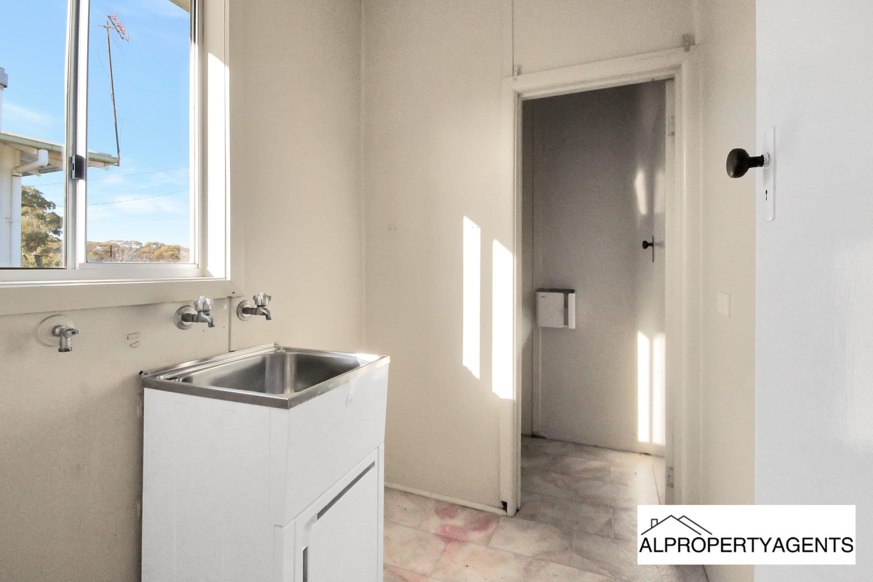 10 Belcher Street, Nhill VIC 3418, Nhill - Thumbnail 8