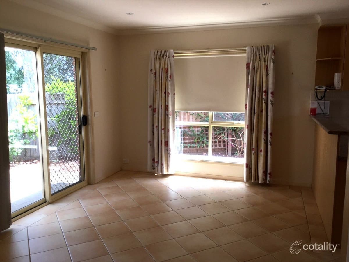 2 / 17 Molesworth Drive, HIGHTON VIC 3216, Highton - Thumbnail 3