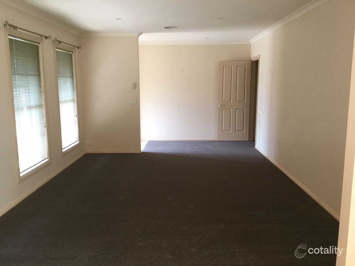 2 / 17 Molesworth Drive, HIGHTON VIC 3216, Highton - Thumbnail 4