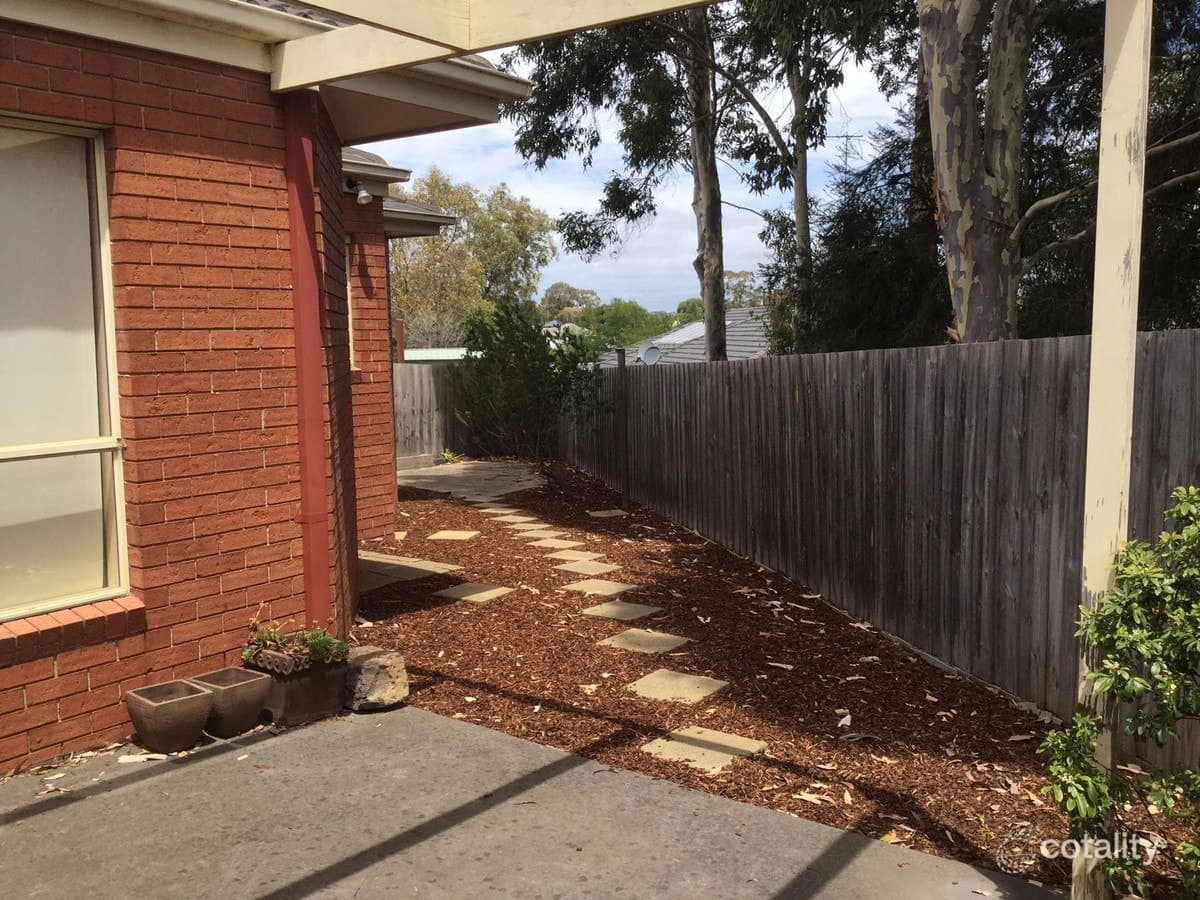 2 / 17 Molesworth Drive, HIGHTON VIC 3216, Highton - Thumbnail 5