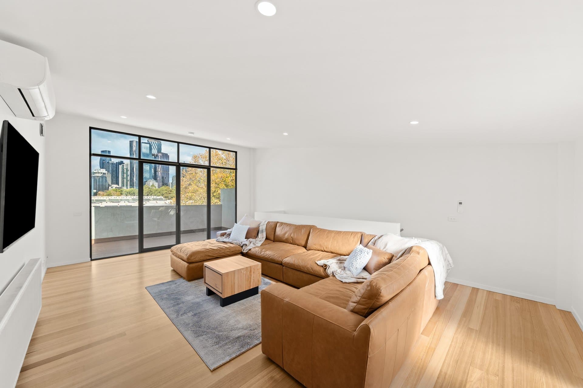 2/5 Cobden Street, North Melbourne VIC 3051, North Melbourne - Thumbnail 3