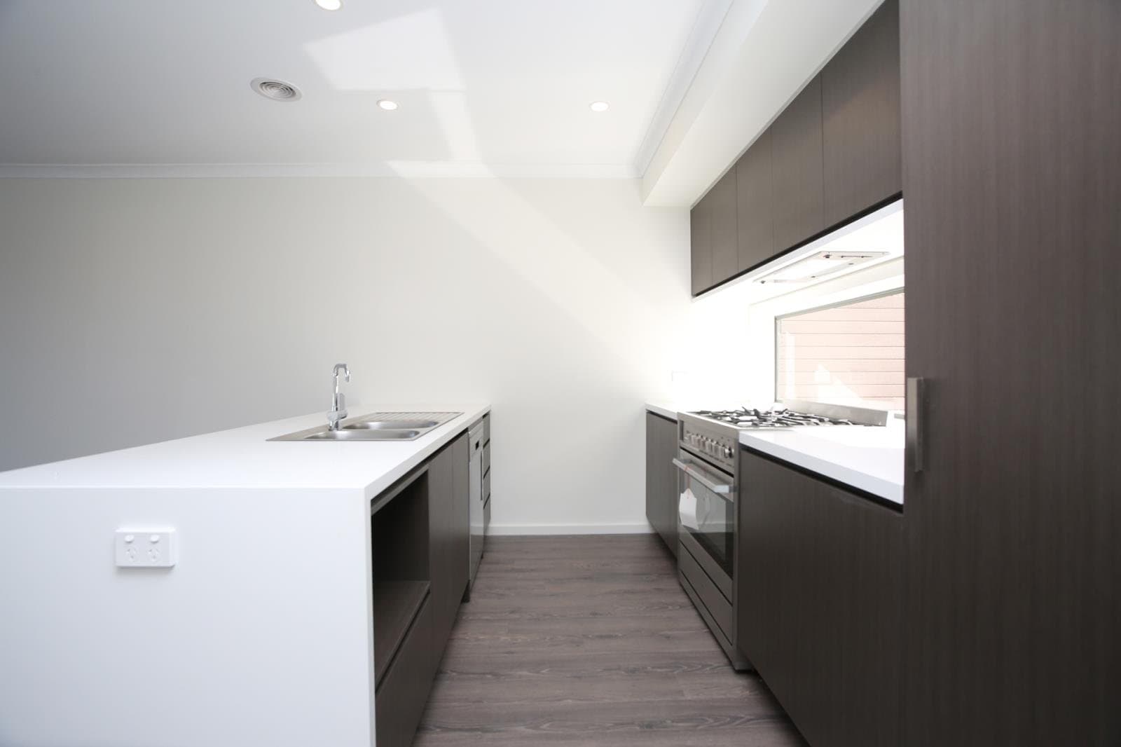 45 Vista Circuit, Westmeadows VIC 3049, Westmeadows - Thumbnail 5