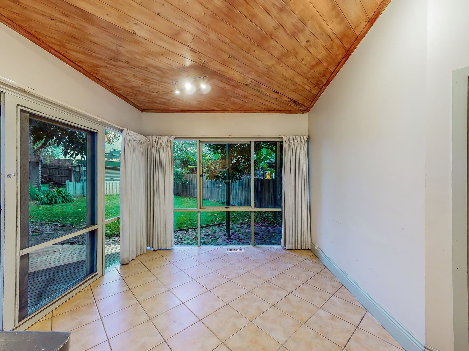 32 Heller Street, Brunswick VIC 3056, Brunswick - Thumbnail 2