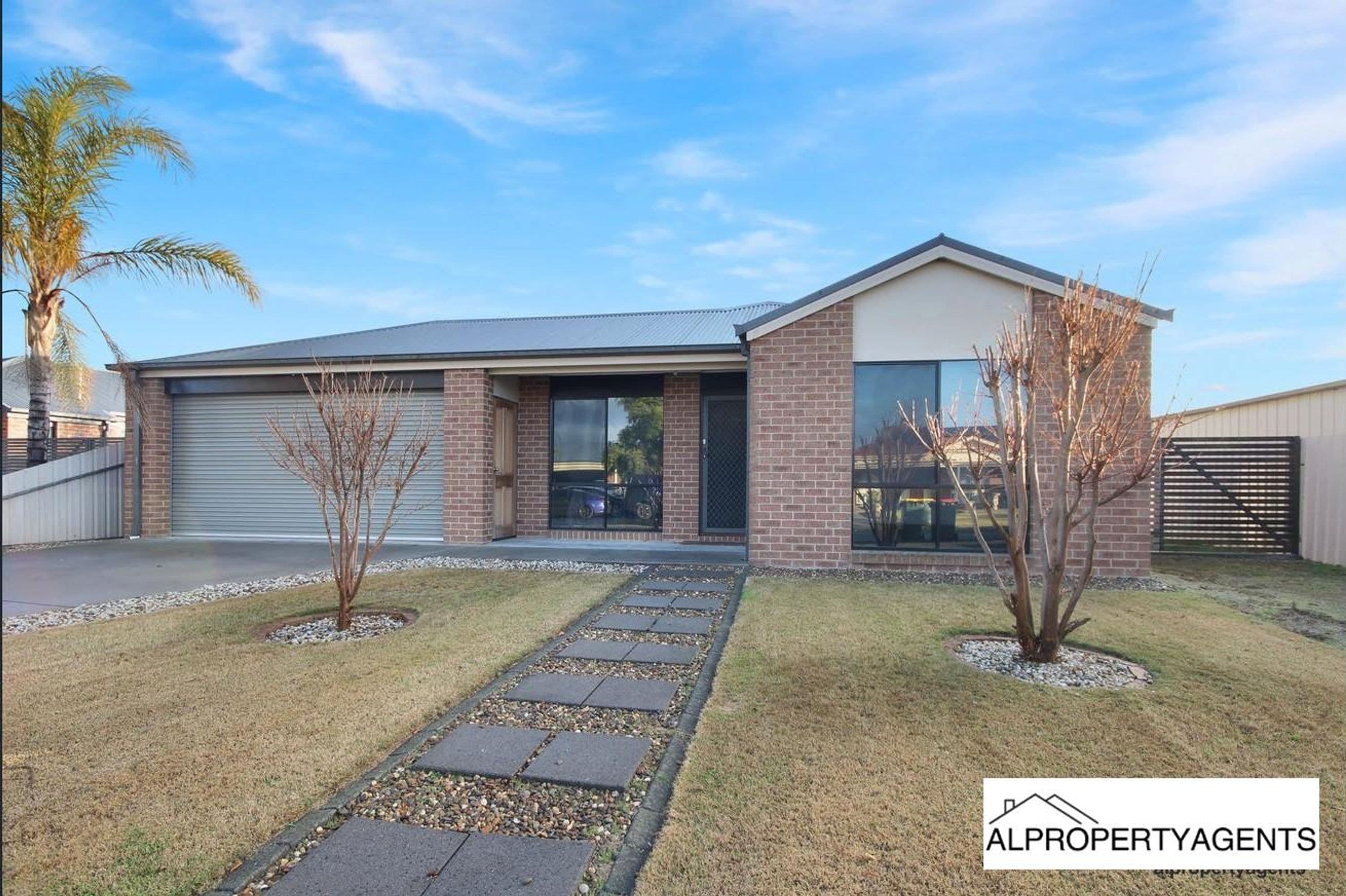 9 Tobruk Street, Horsham VIC 3400, Horsham - Image 1