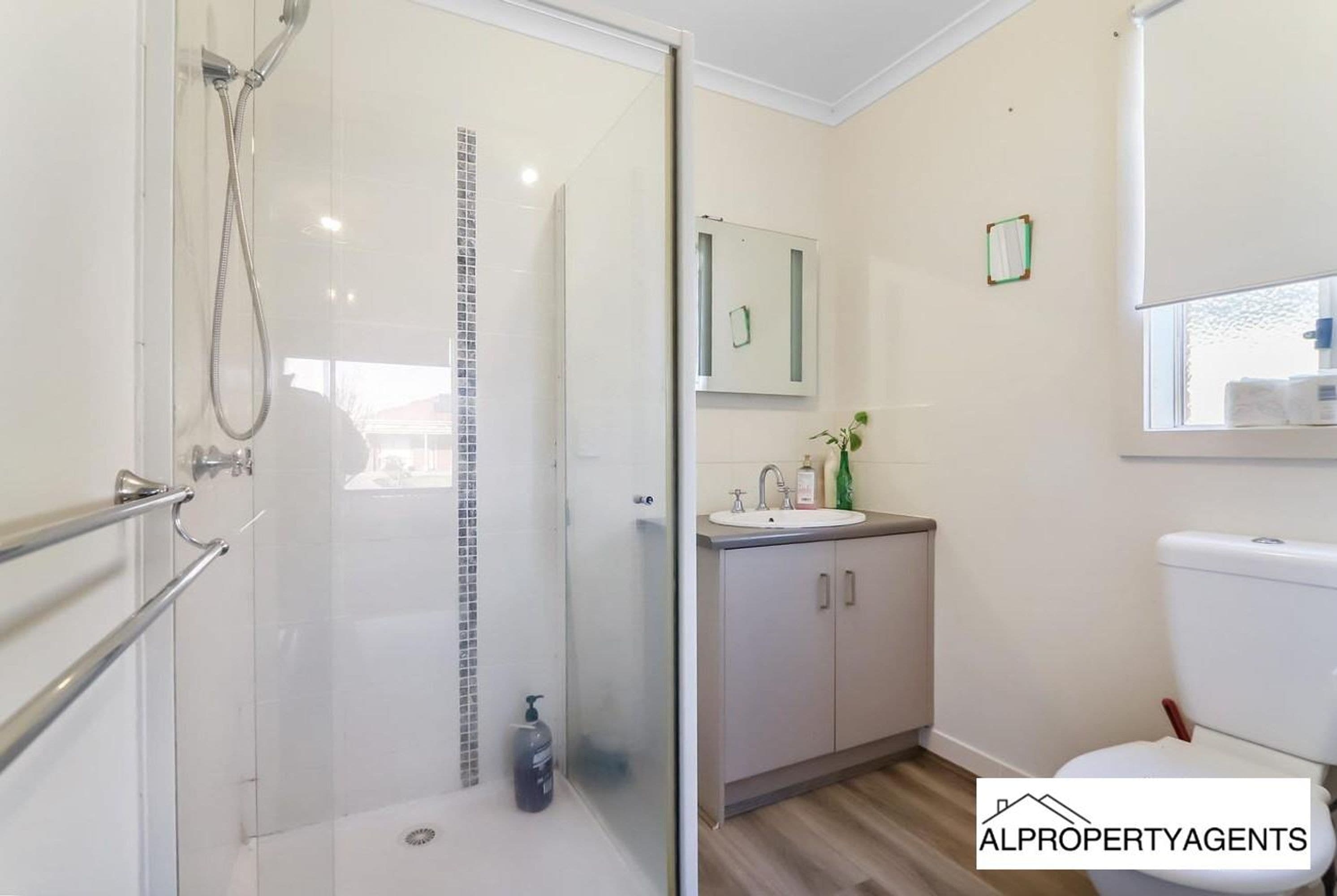 9 Tobruk Street, Horsham VIC 3400, Horsham - Thumbnail 8