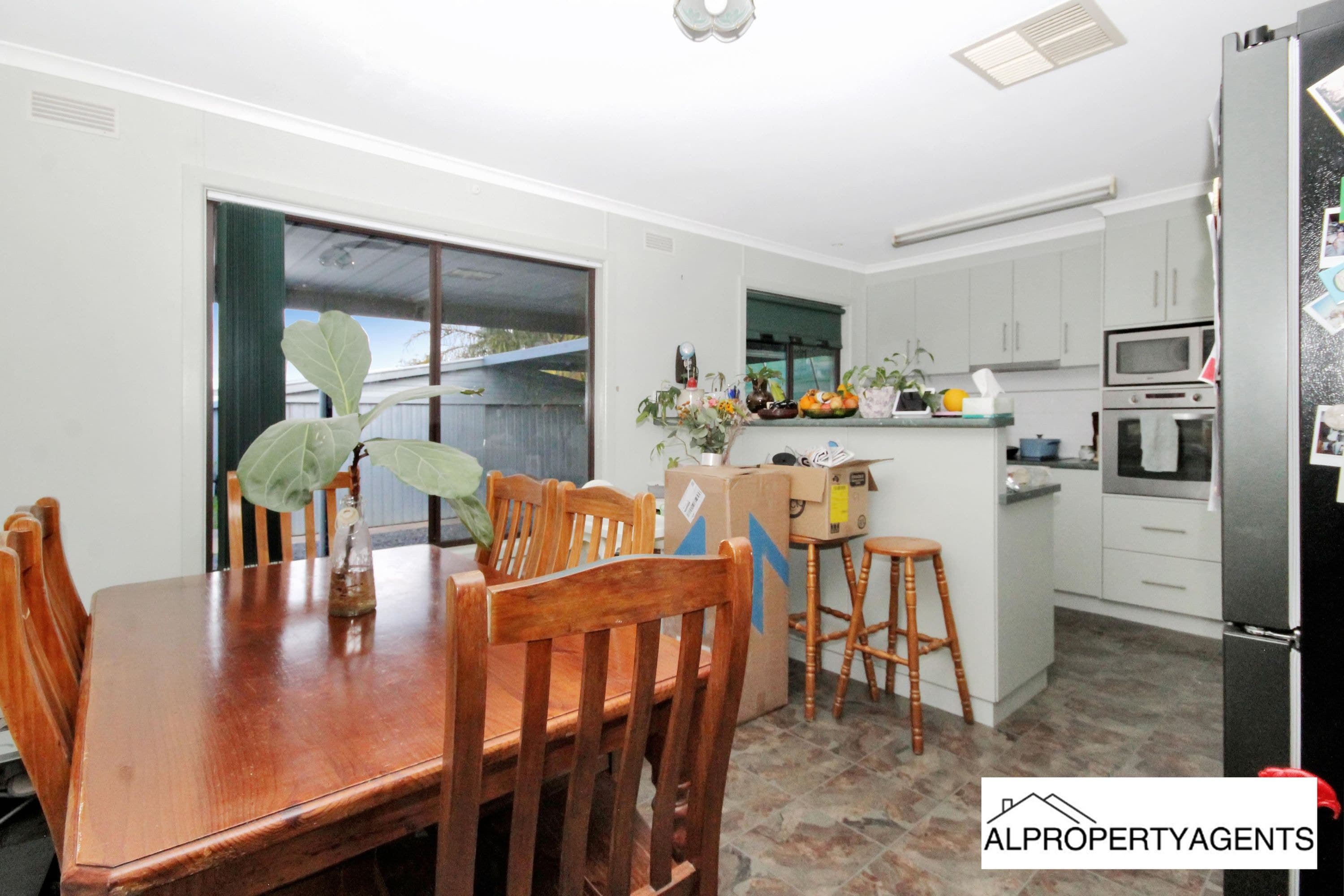 48 Williams Road, Horsham VIC 3400, Horsham - Thumbnail 3