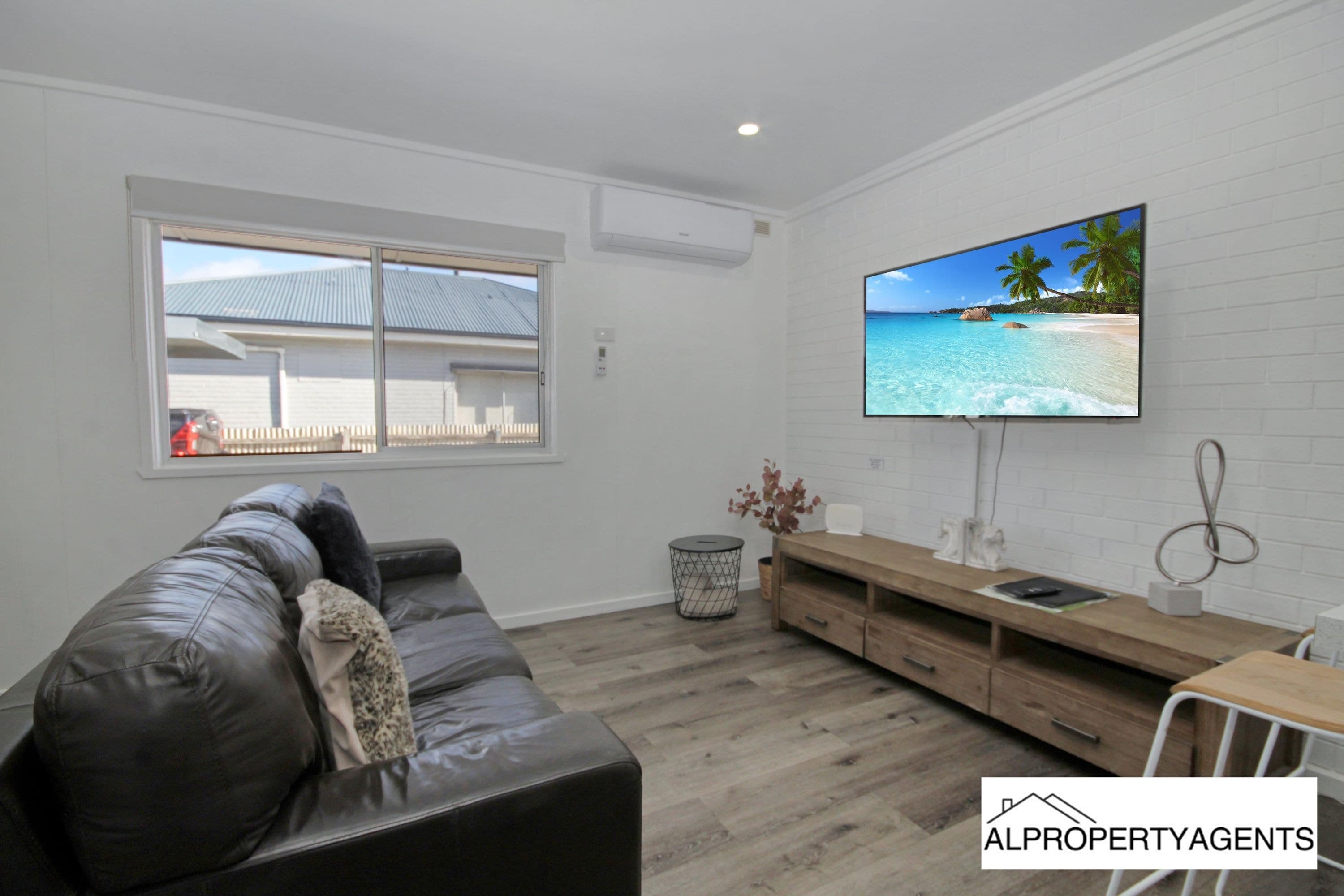 1/3 Henry Street, Horsham VIC 3400, Horsham - Thumbnail 2