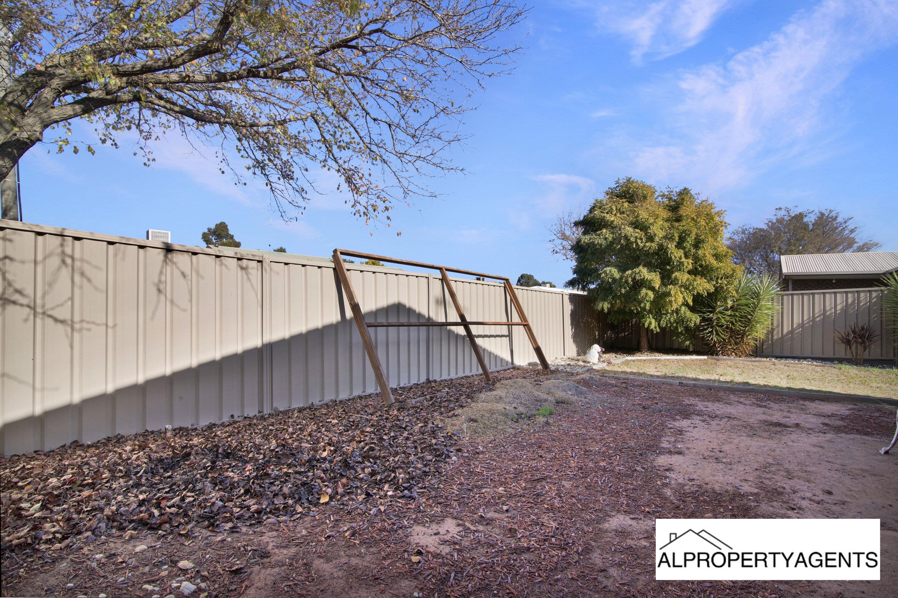 1/4 Mintern Crescent, Horsham VIC 3400, Horsham - Thumbnail 2