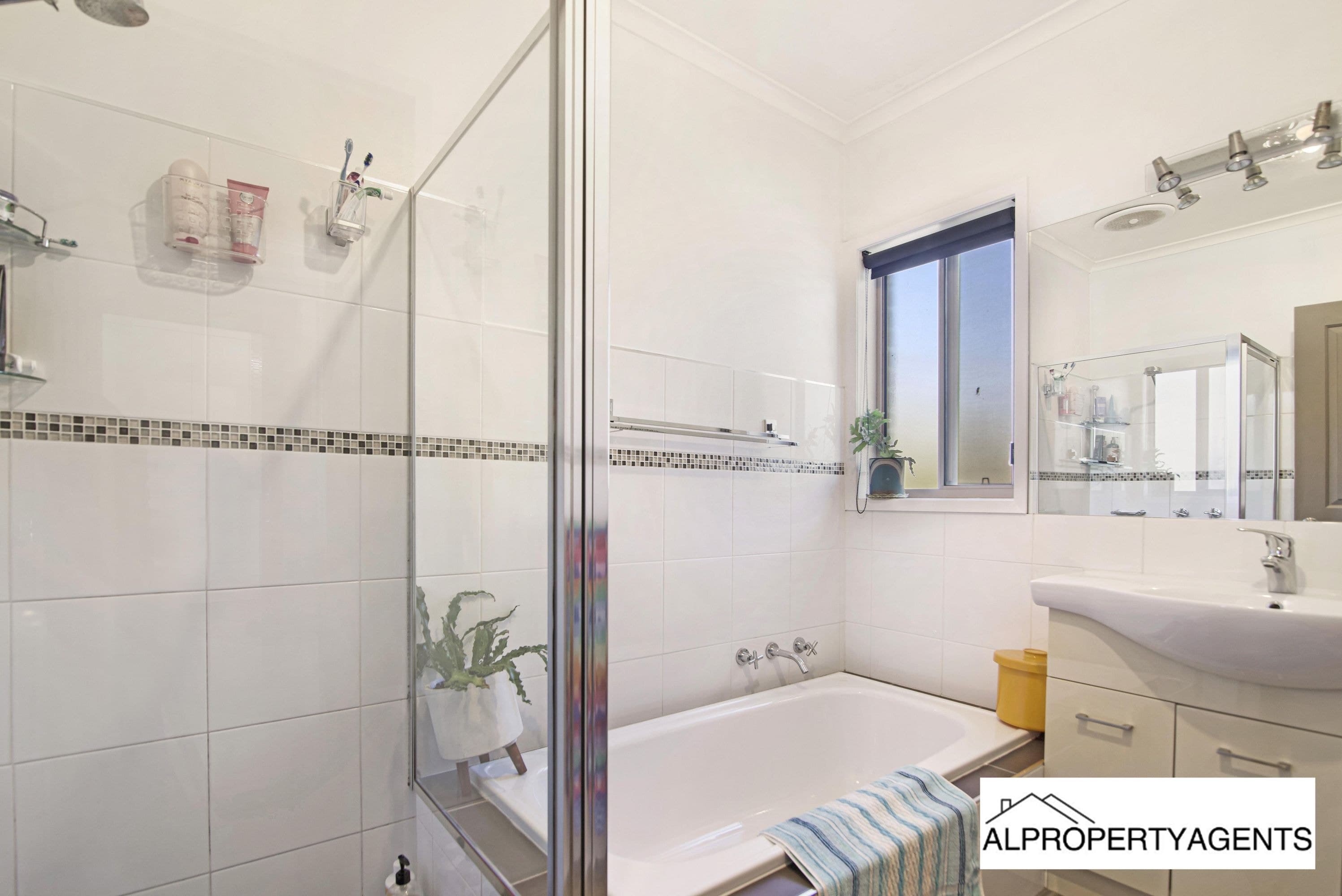 1/4 Mintern Crescent, Horsham VIC 3400, Horsham - Thumbnail 5