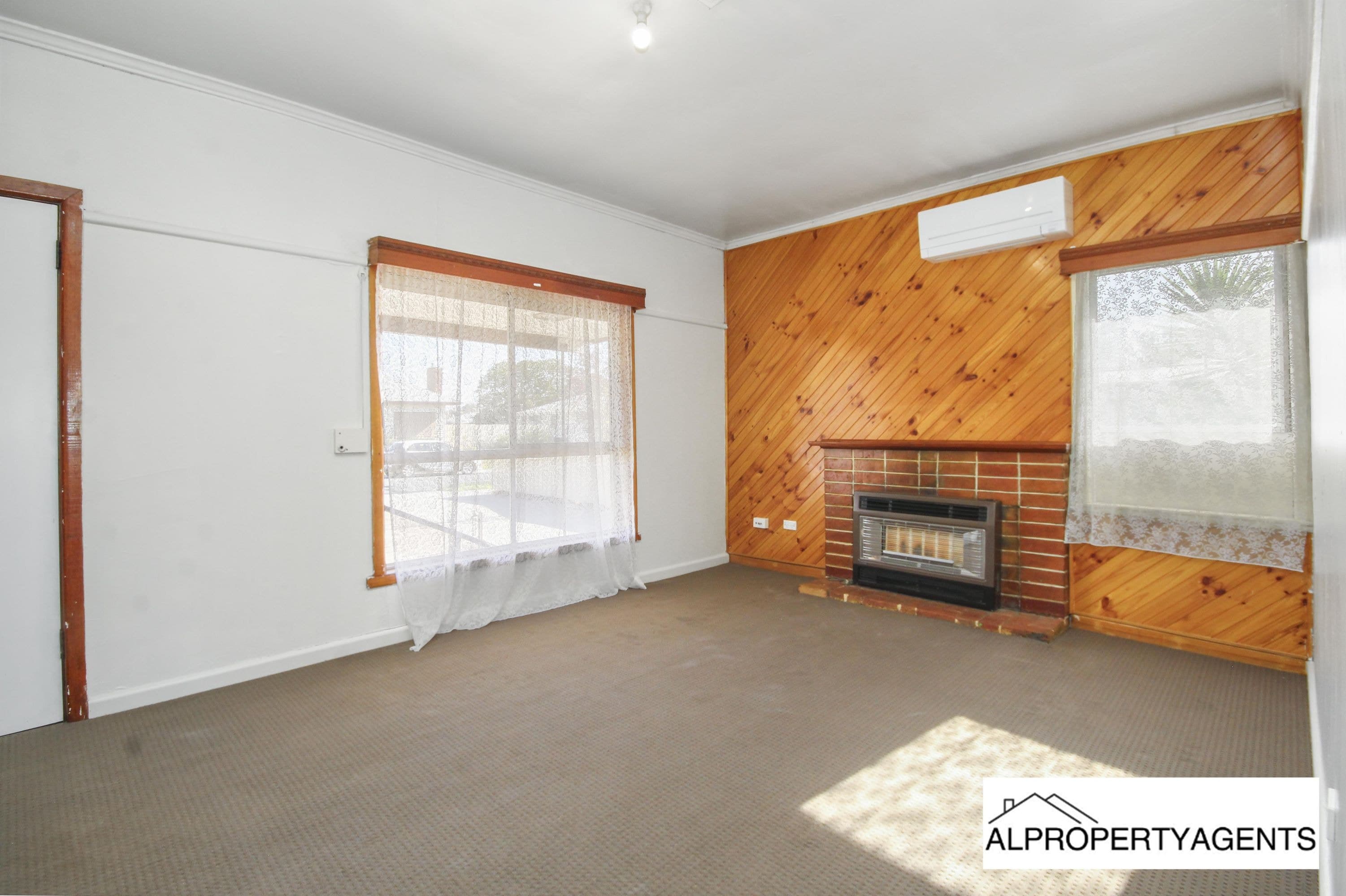 16 Philip Street, Horsham VIC 3400, Horsham - Thumbnail 2
