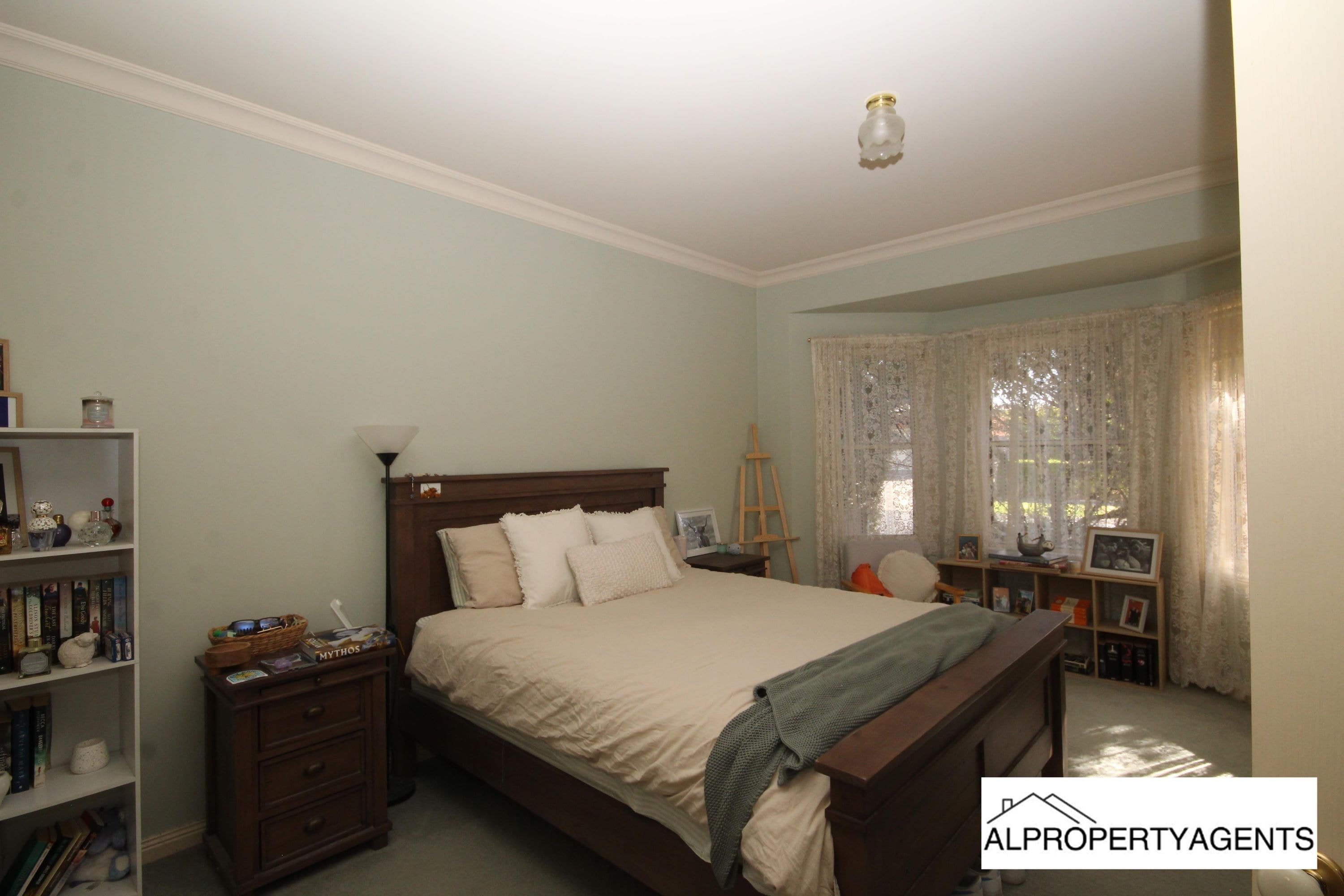 16 Knowles Street, Horsham VIC 3400, Horsham - Thumbnail 2