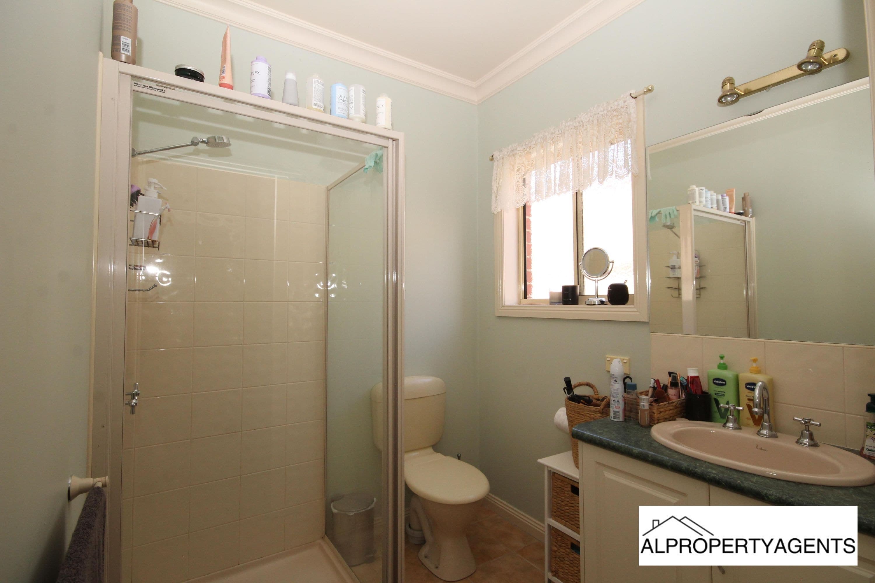 16 Knowles Street, Horsham VIC 3400, Horsham - Thumbnail 5