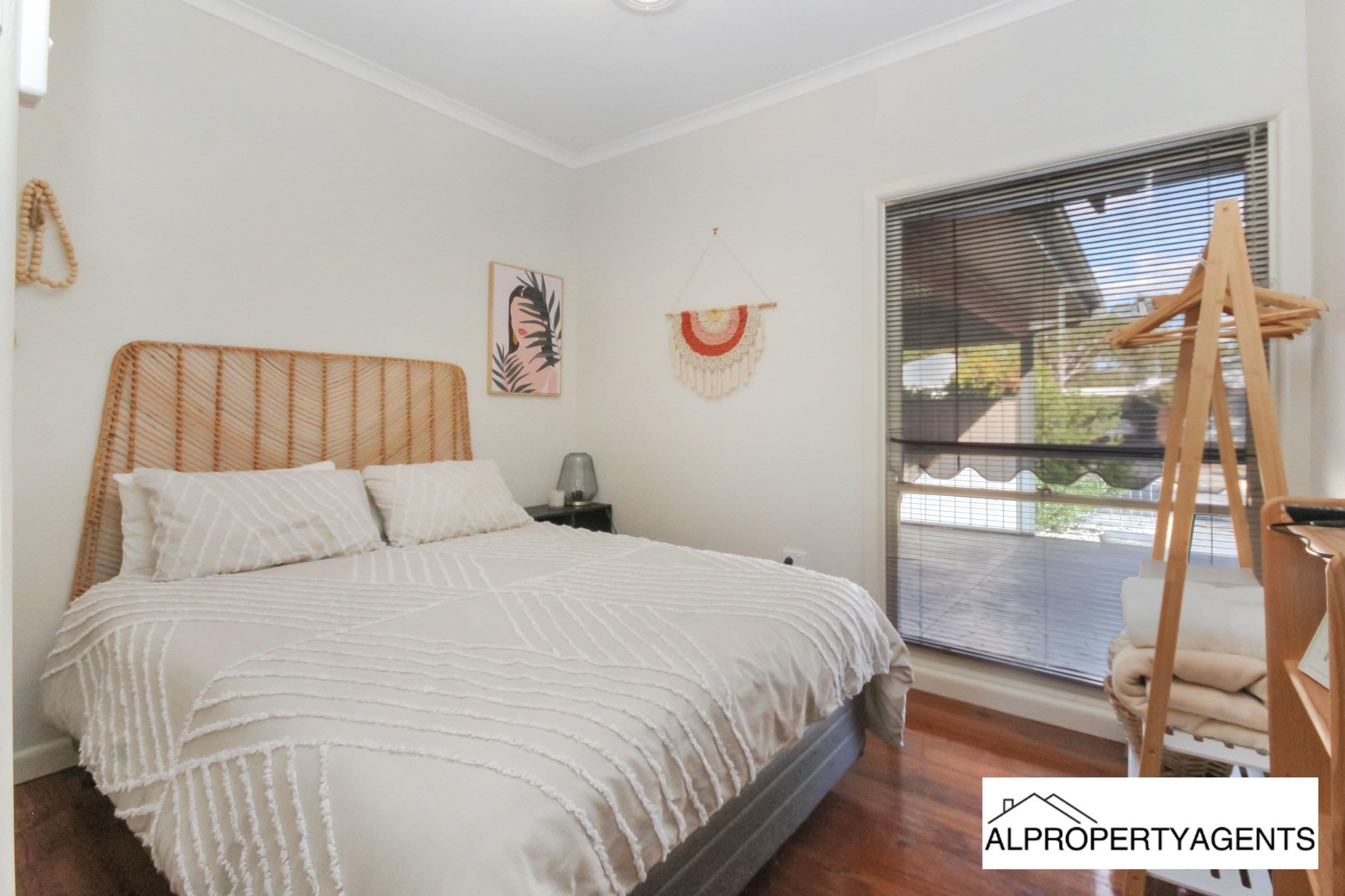 24 Arnott Street, Horsham, VIC 3400, Horsham - Thumbnail 4