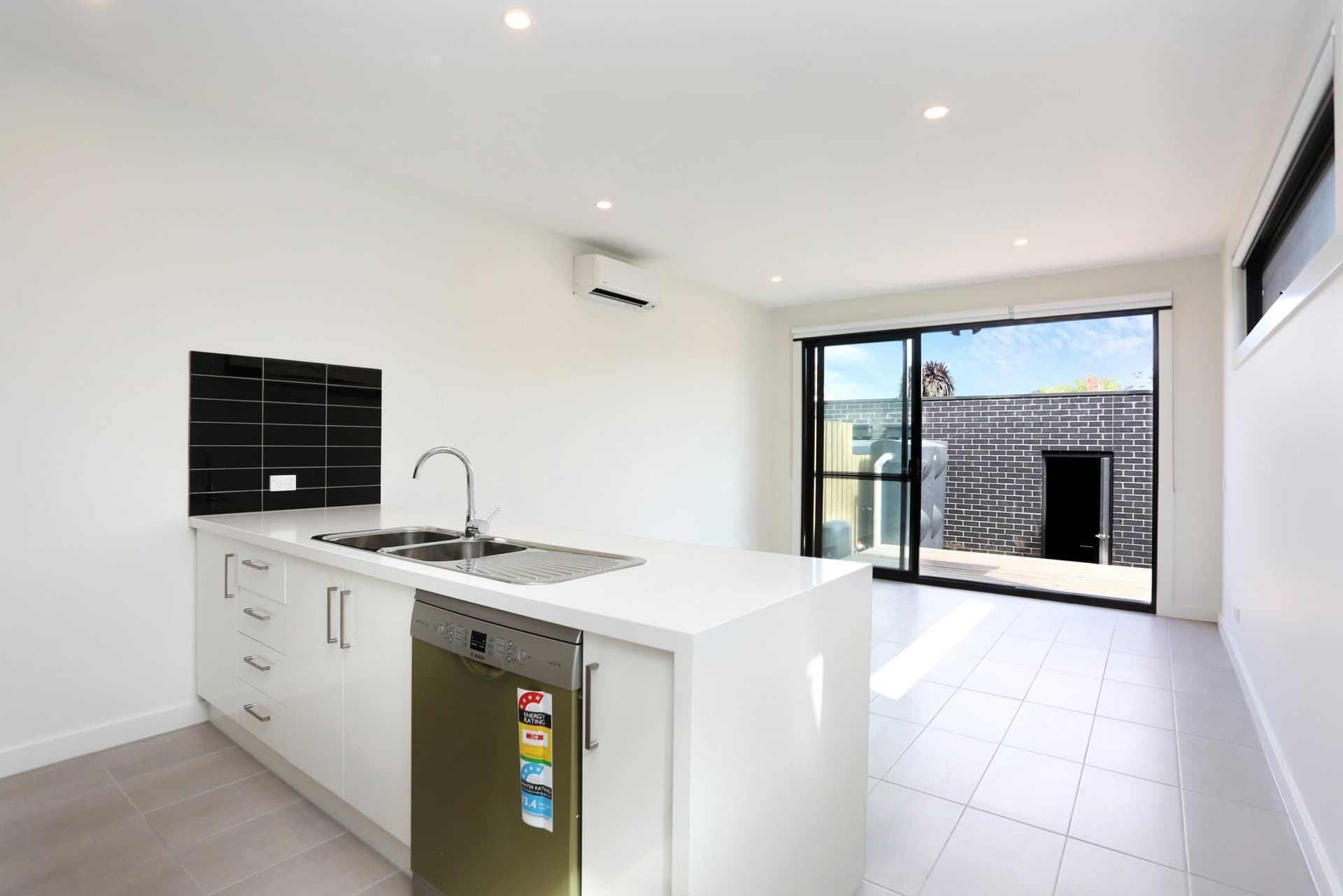 67 Garnet Street, Brunswick VIC 3056, Brunswick - Thumbnail 2