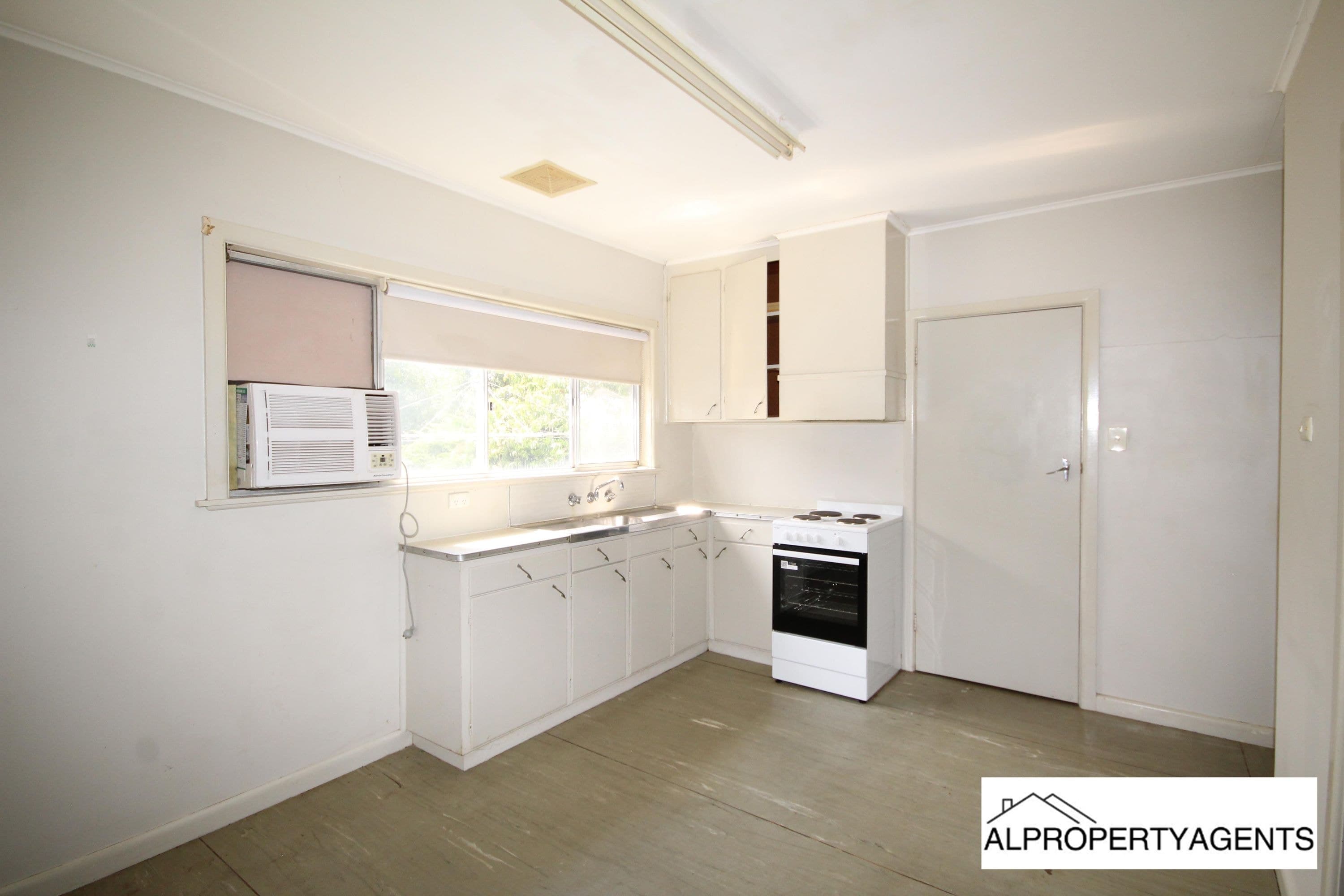 2/9 Burgess Street, Horsham VIC 3400, Horsham - Thumbnail 2