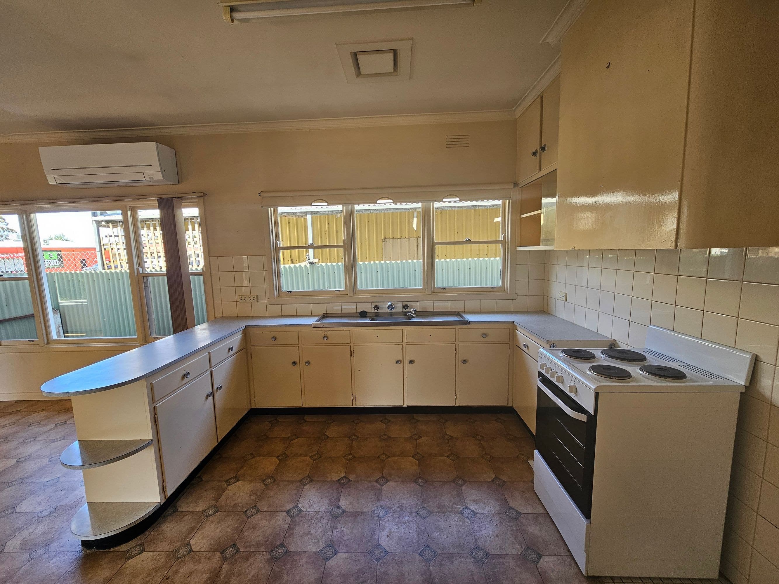 12 Sloss Street, Horsham VIC 3400, Horsham - Thumbnail 4