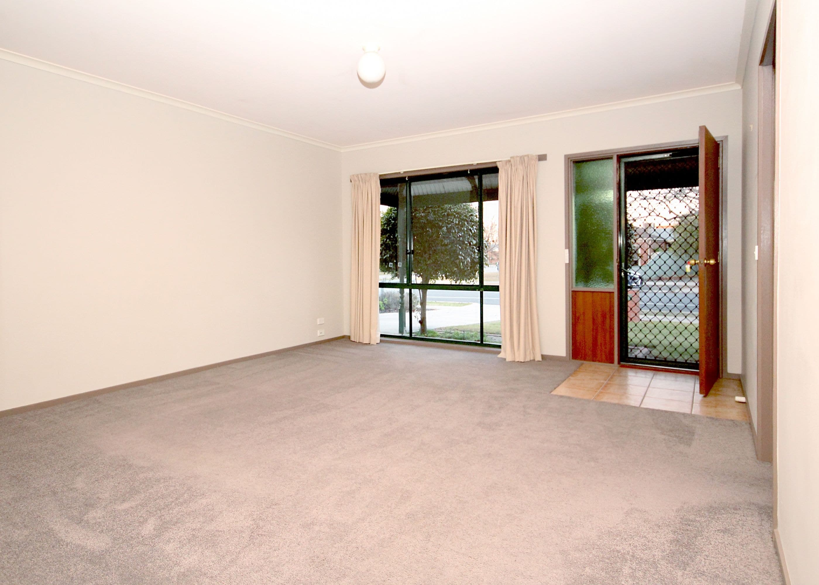 20 McIntyre Street, Horsham VIC 3400, Horsham - Thumbnail 2