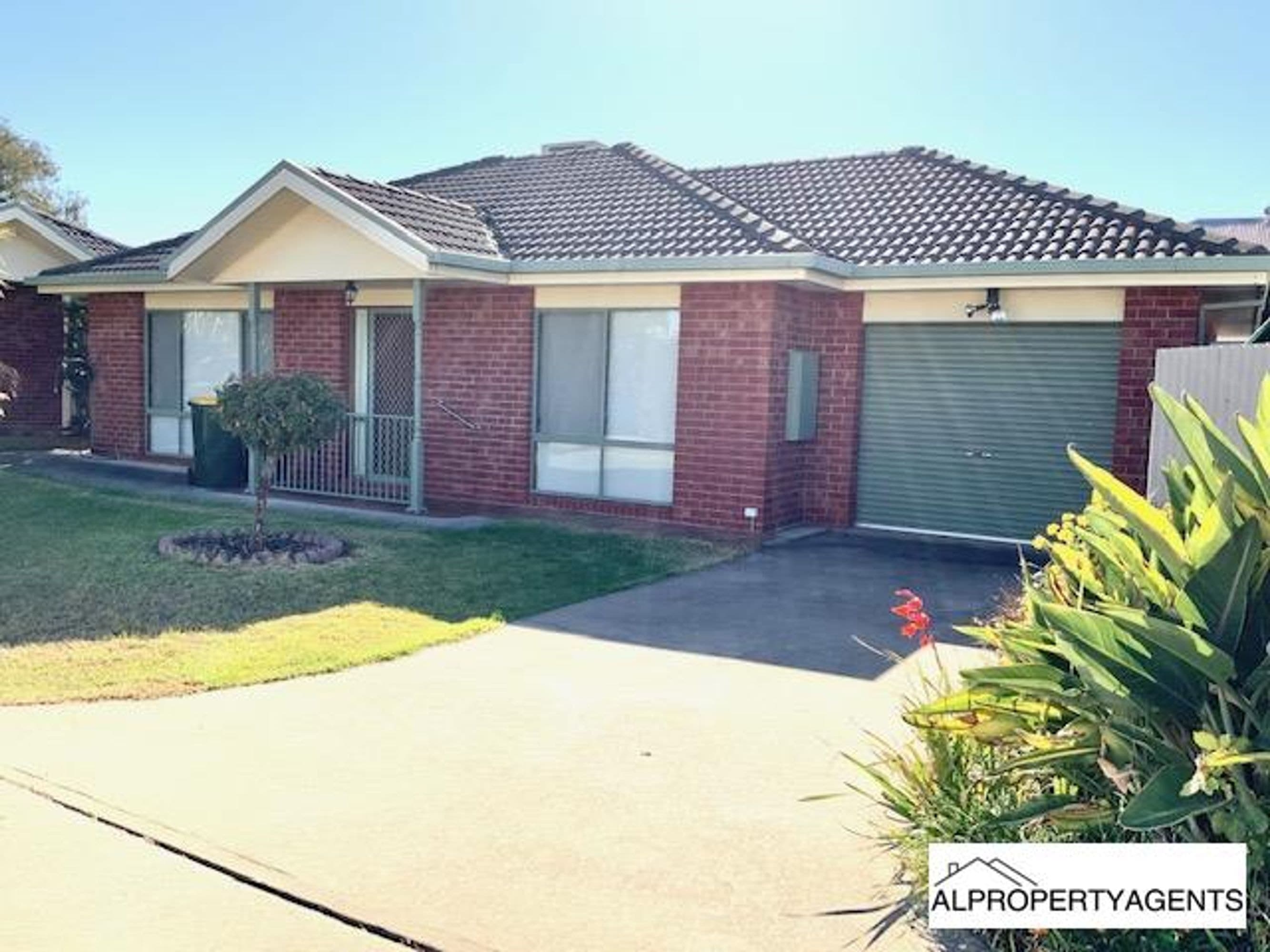 2/102 Bennett Road, Horsham VIC 3400, Horsham - Image 1