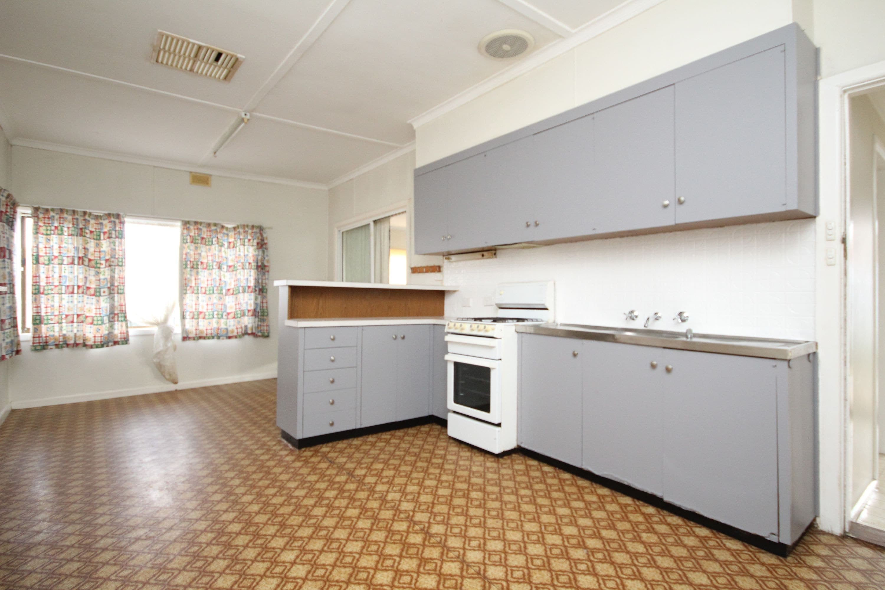 48 Bennett Road, Horsham VIC 3400, Horsham - Thumbnail 4